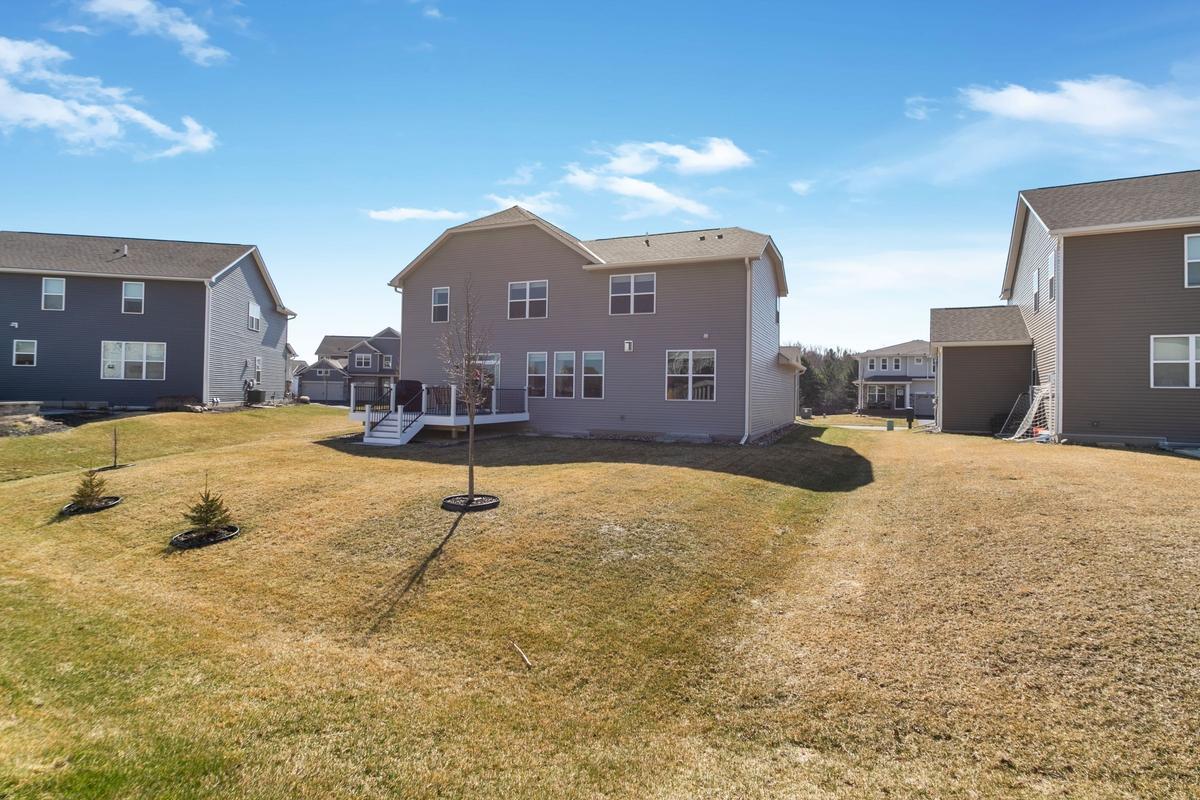 View of Residential at 8622 Platinum Cove, Woodbury MN 55129, Woodbury (4 of 28) - Mike Wilen | Minnesota Team Real Estate