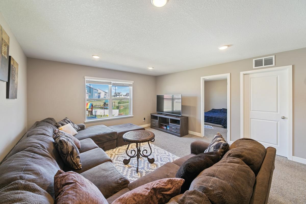View of Residential at 8622 Platinum Cove, Woodbury MN 55129, Woodbury (14 of 28) - Mike Wilen | Minnesota Team Real Estate