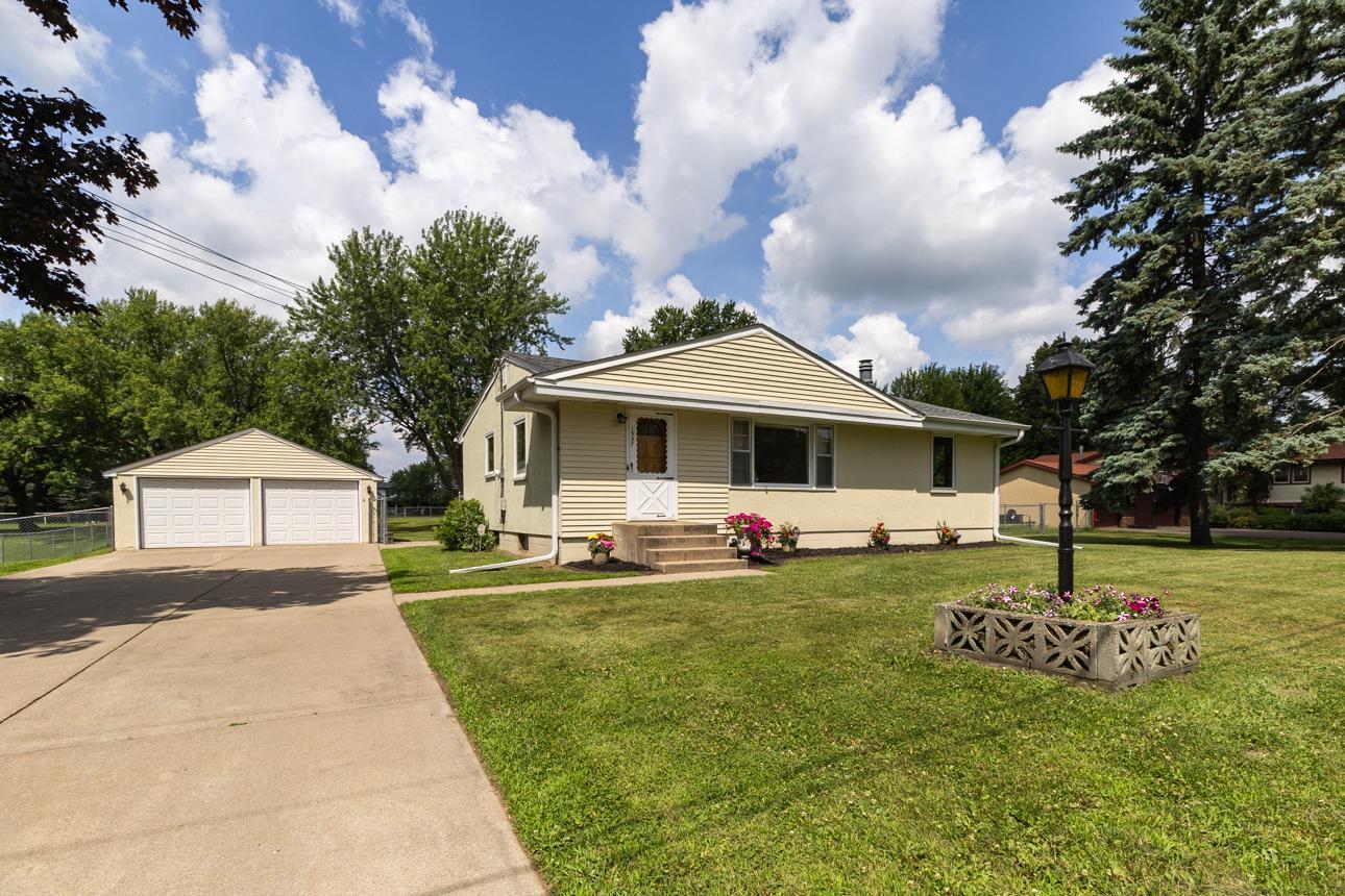 View of Residential at 1957 Payne Avenue, Maplewood MN 55117, Maplewood - Mike Wilen | Minnesota Team Real Estate