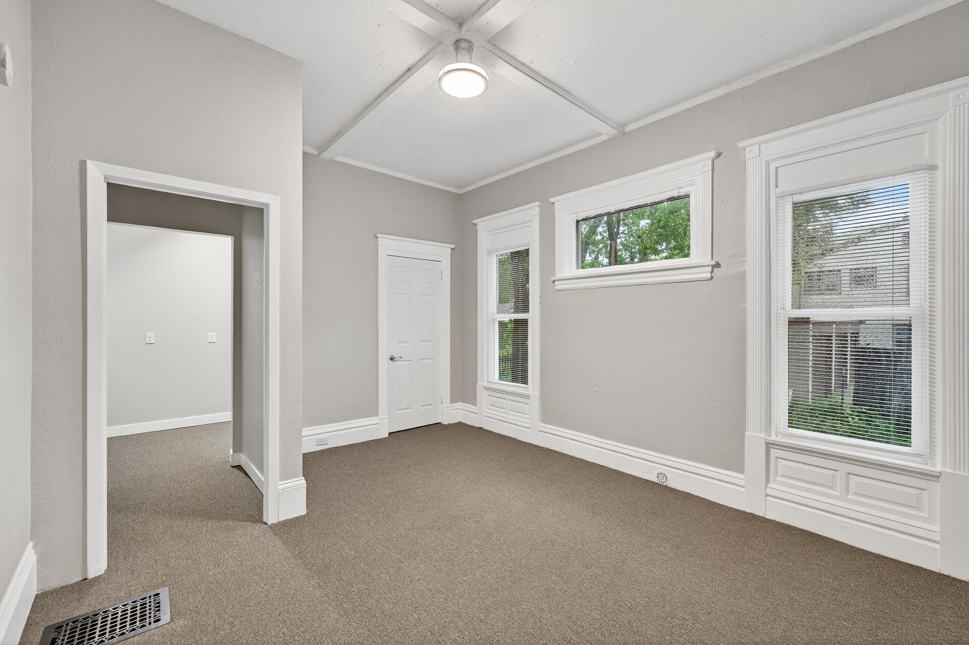 View of Residential Income at 812 7th Street, Minneapolis MN 55414, Minneapolis (31 of 50) - Mike Wilen | Minnesota Team Real Estate