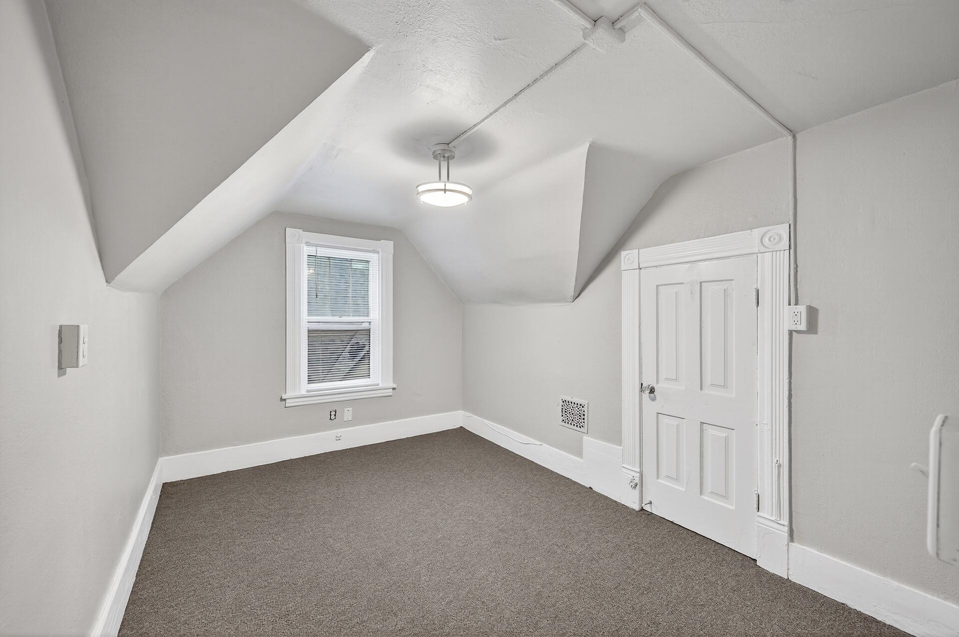 View of Residential Income at 812 7th Street, Minneapolis MN 55414, Minneapolis (27 of 50) - Mike Wilen | Minnesota Team Real Estate