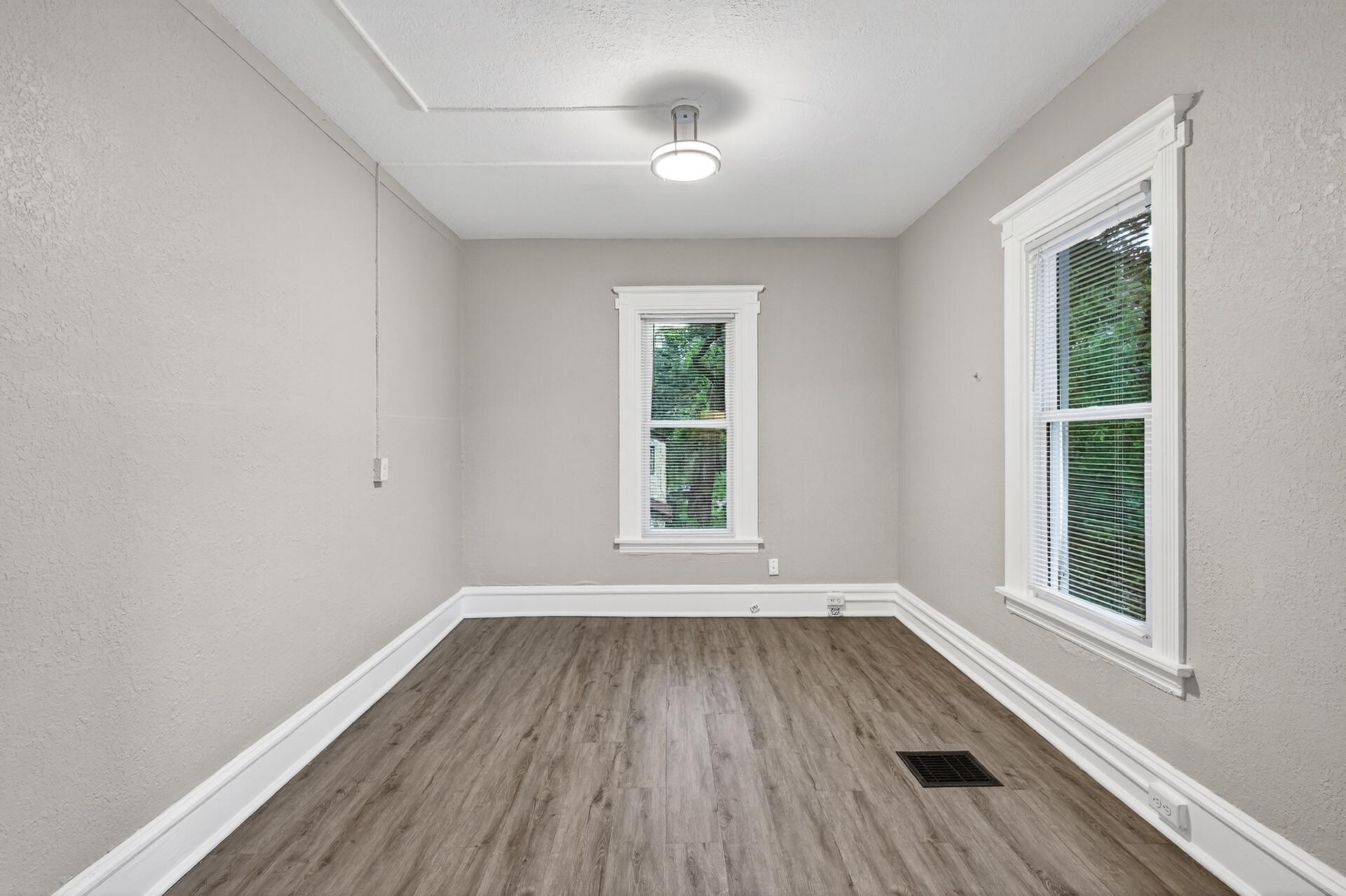 View of Residential Income at 812 7th Street, Minneapolis MN 55414, Minneapolis (12 of 50) - Mike Wilen | Minnesota Team Real Estate