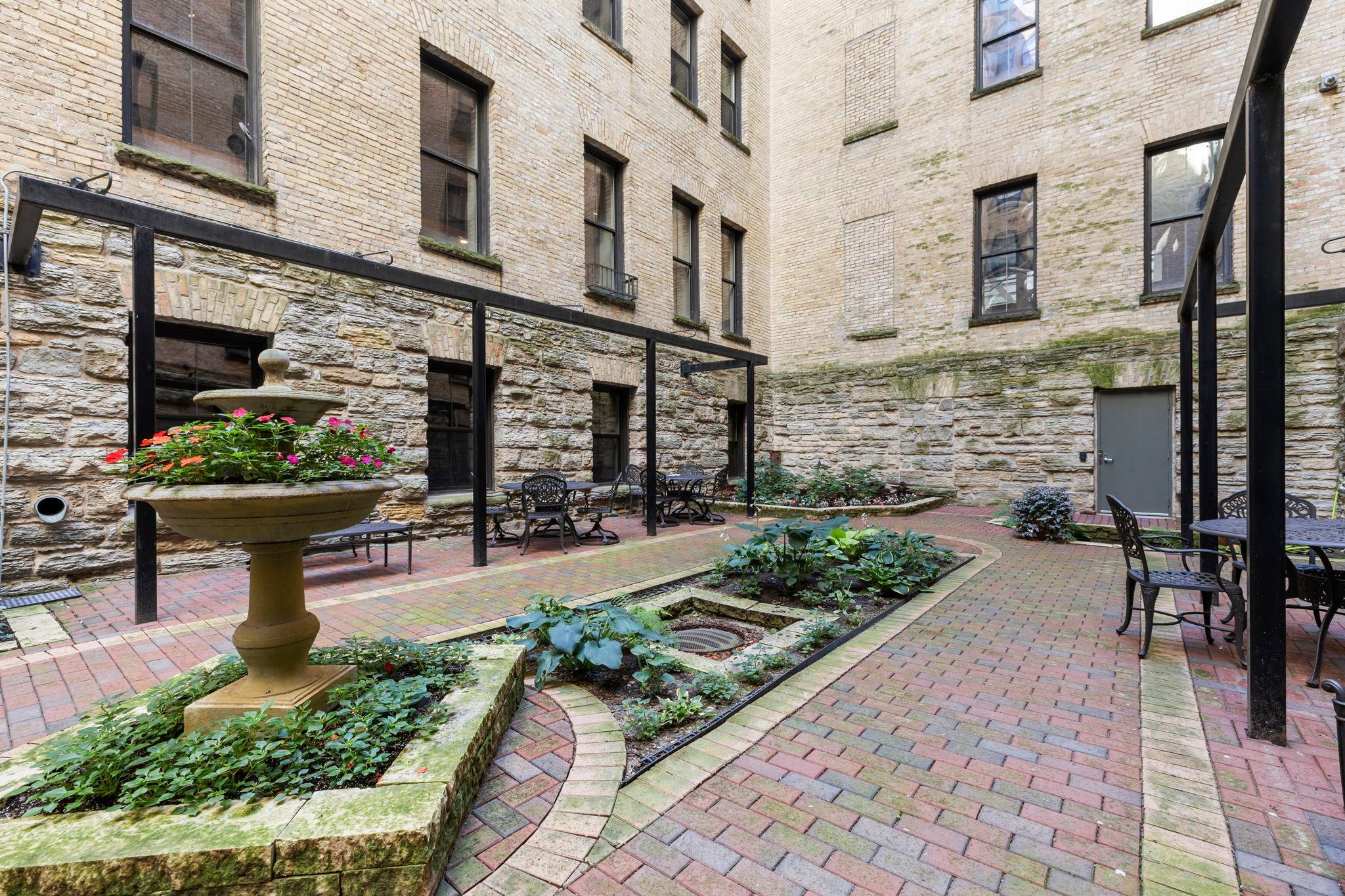 View of Residential at 300 Wall Street #101, Saint Paul MN 55101, Saint Paul (53 of 74) - Mike Wilen | Minnesota Team Real Estate