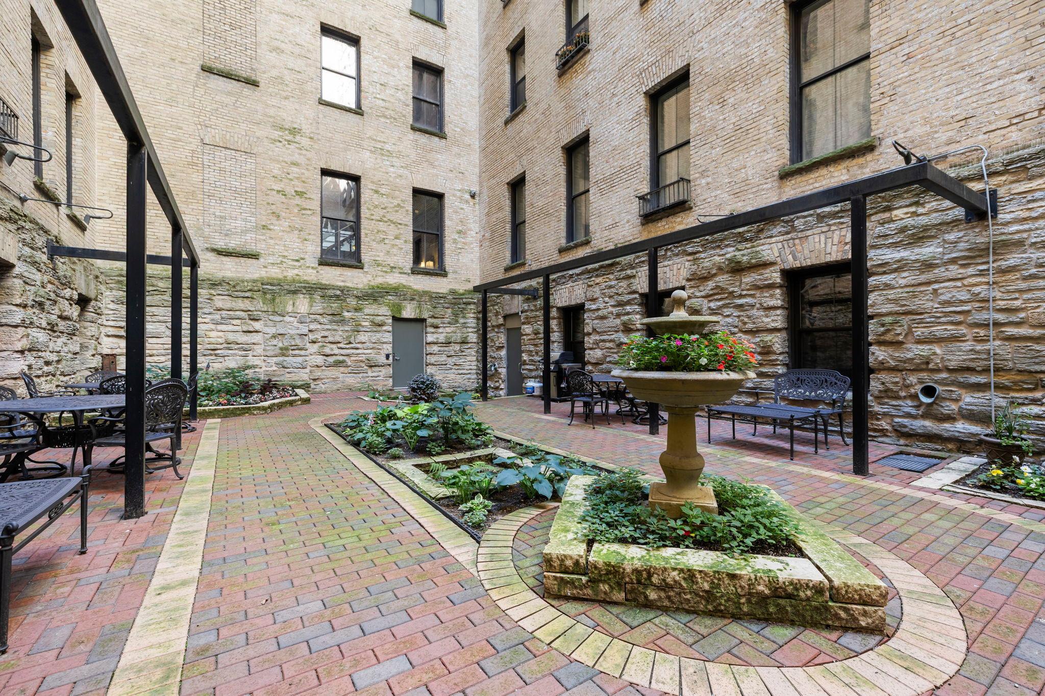 View of Residential at 300 Wall Street #101, Saint Paul MN 55101, Saint Paul (52 of 74) - Mike Wilen | Minnesota Team Real Estate