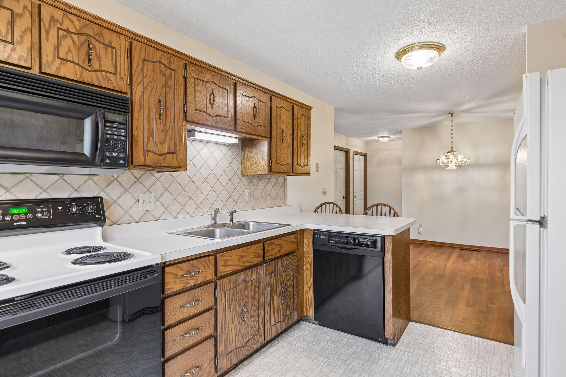 View of Residential at 1799 1/2 County Road E #30, White Bear Lake MN 55110, White Bear Lake (13 of 40) - Mike Wilen | Minnesota Team Real Estate