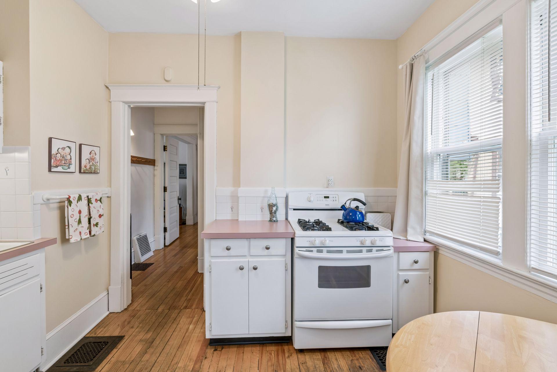 View of Residential at 1092 15th Avenue, Minneapolis MN 55414, Minneapolis (16 of 30) - Mike Wilen | Minnesota Team Real Estate