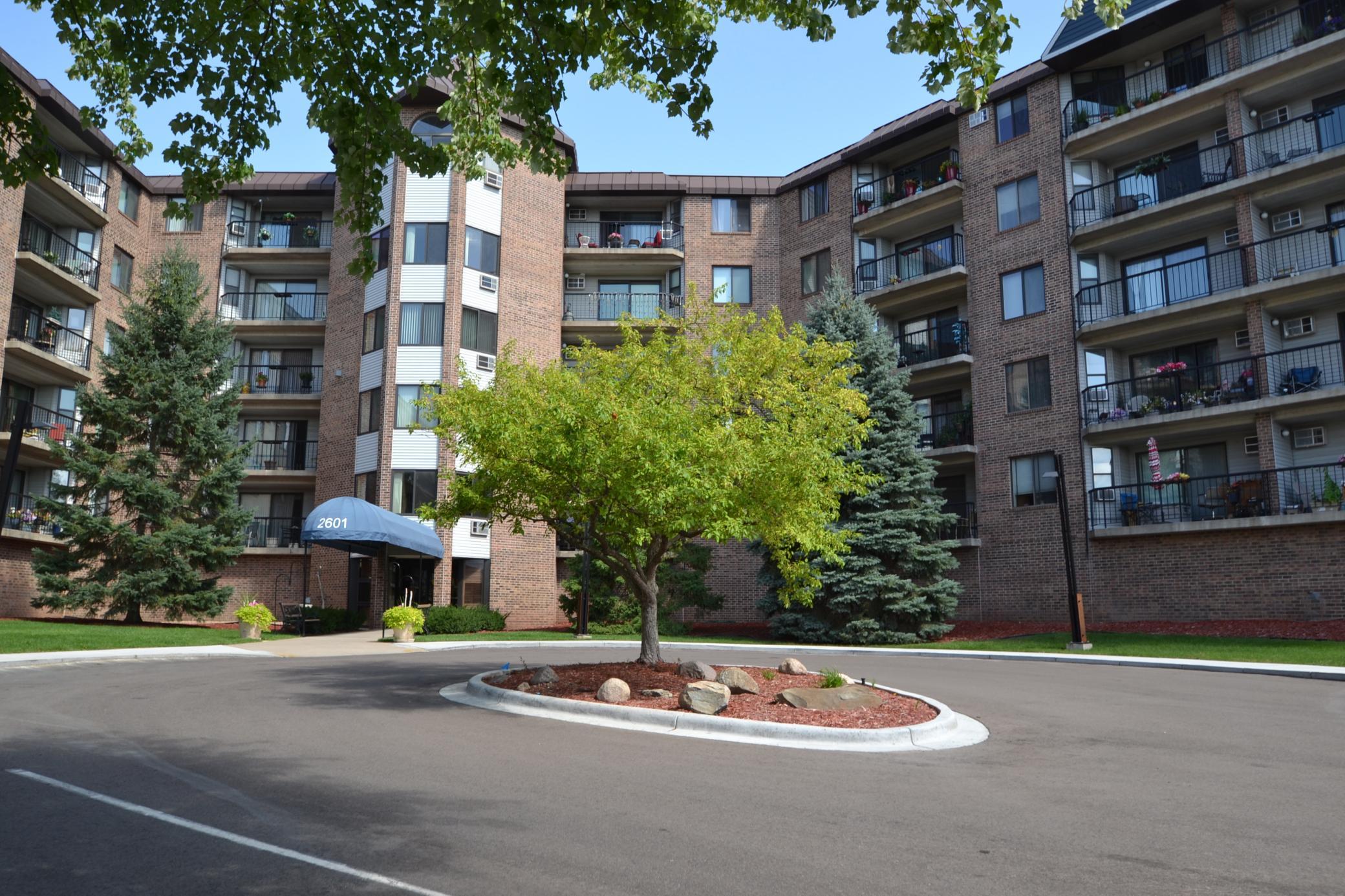 View of Residential at 2601 Kenzie Terrace #429, Saint Anthony MN 55418, Saint Anthony (21 of 44) - Mike Wilen | Minnesota Team Real Estate