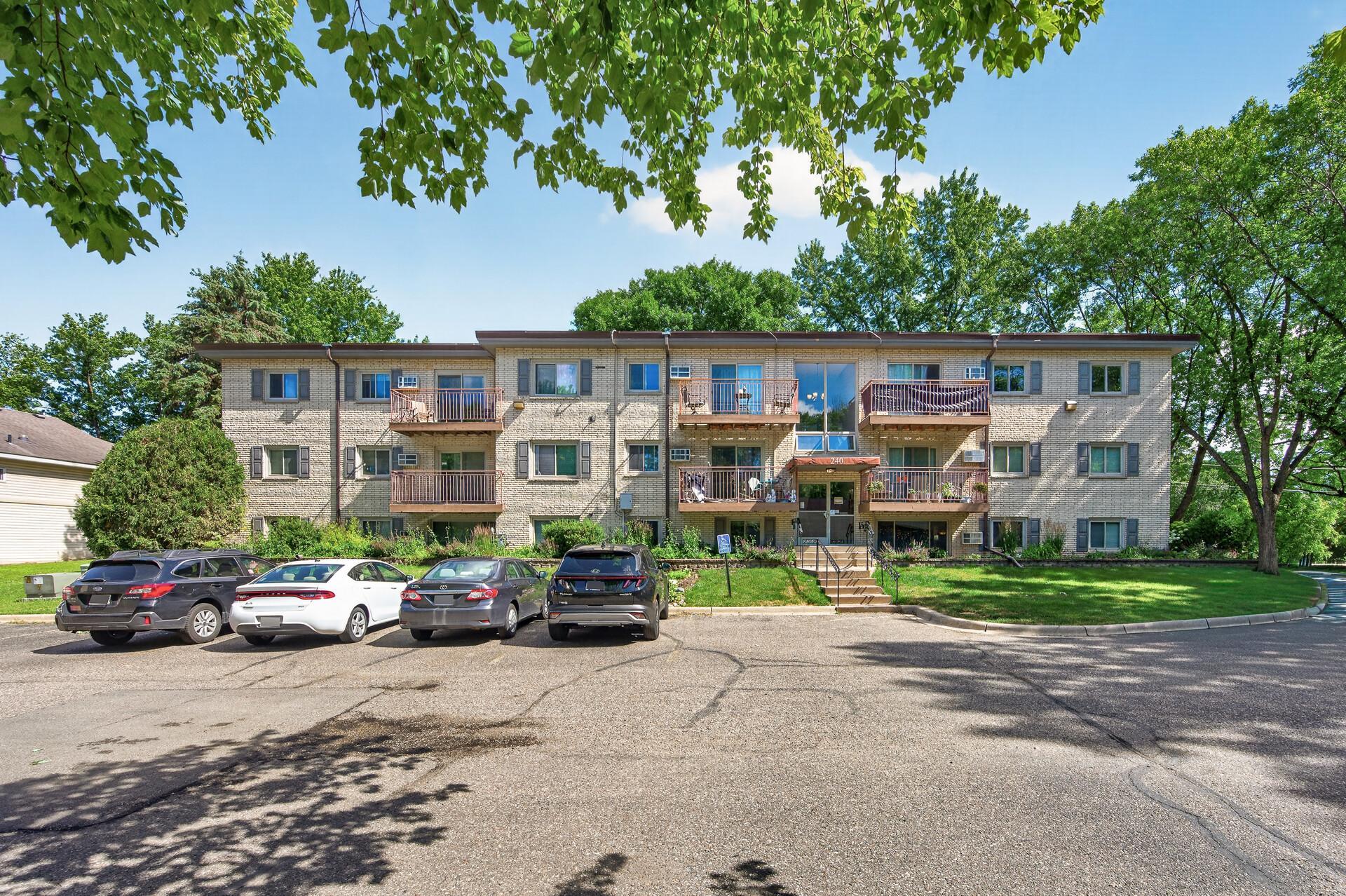 View of Residential at 240 Wentworth Avenue #306, West Saint Paul MN 55118, West Saint Paul (26 of 30) - Mike Wilen | Minnesota Team Real Estate