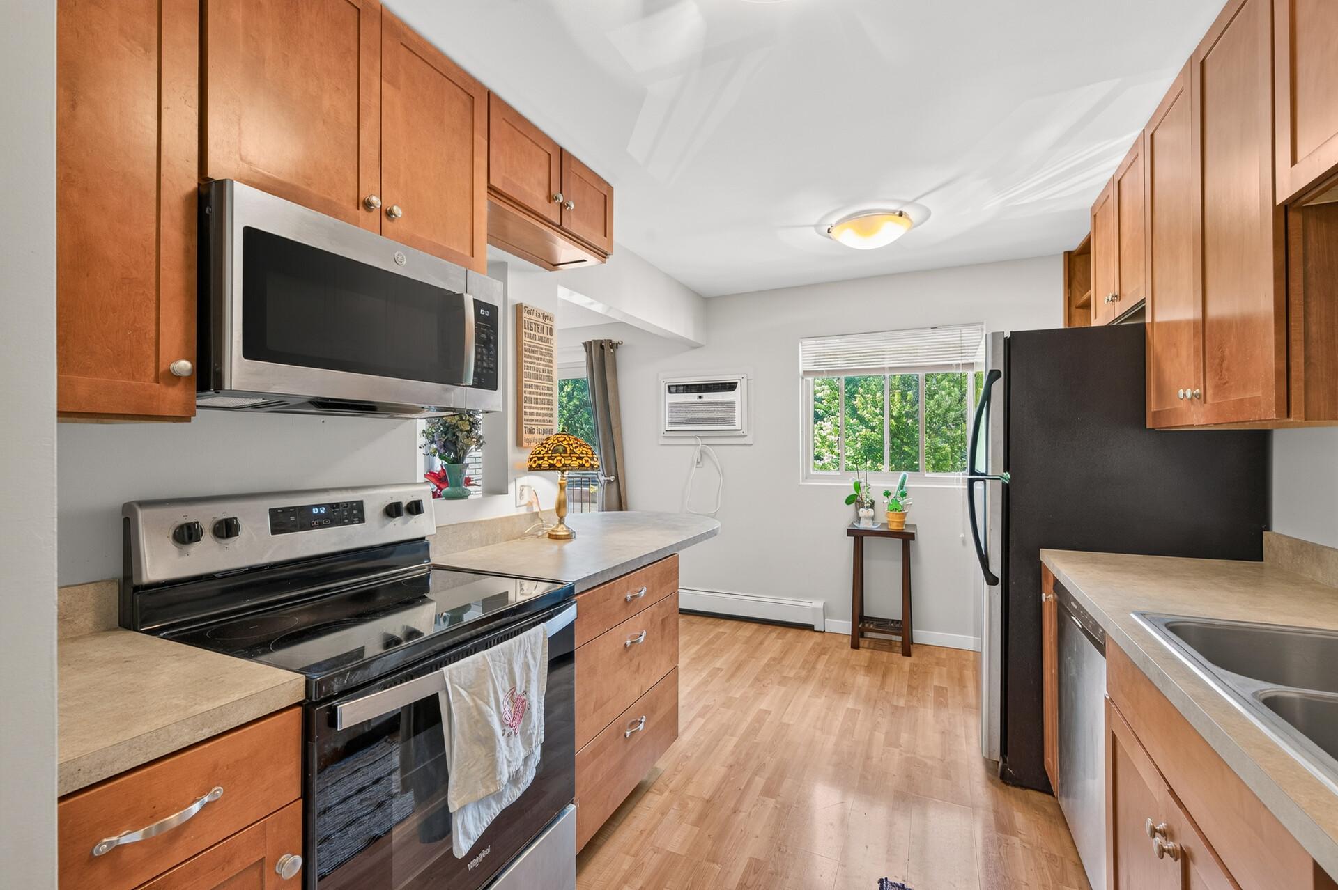 View of Residential at 240 Wentworth Avenue #306, West Saint Paul MN 55118, West Saint Paul (13 of 30) - Mike Wilen | Minnesota Team Real Estate