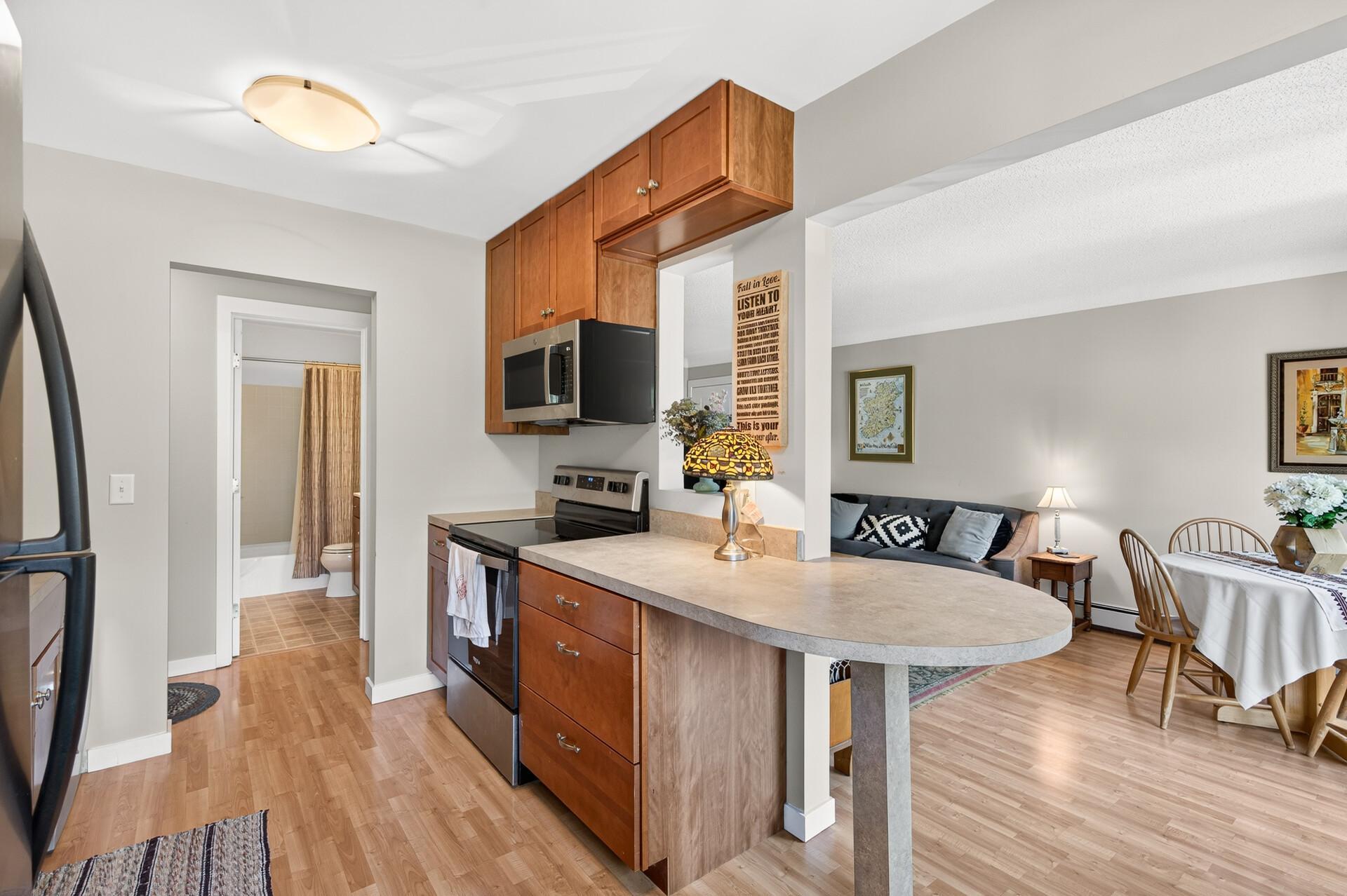 View of Residential at 240 Wentworth Avenue #306, West Saint Paul MN 55118, West Saint Paul (10 of 30) - Mike Wilen | Minnesota Team Real Estate