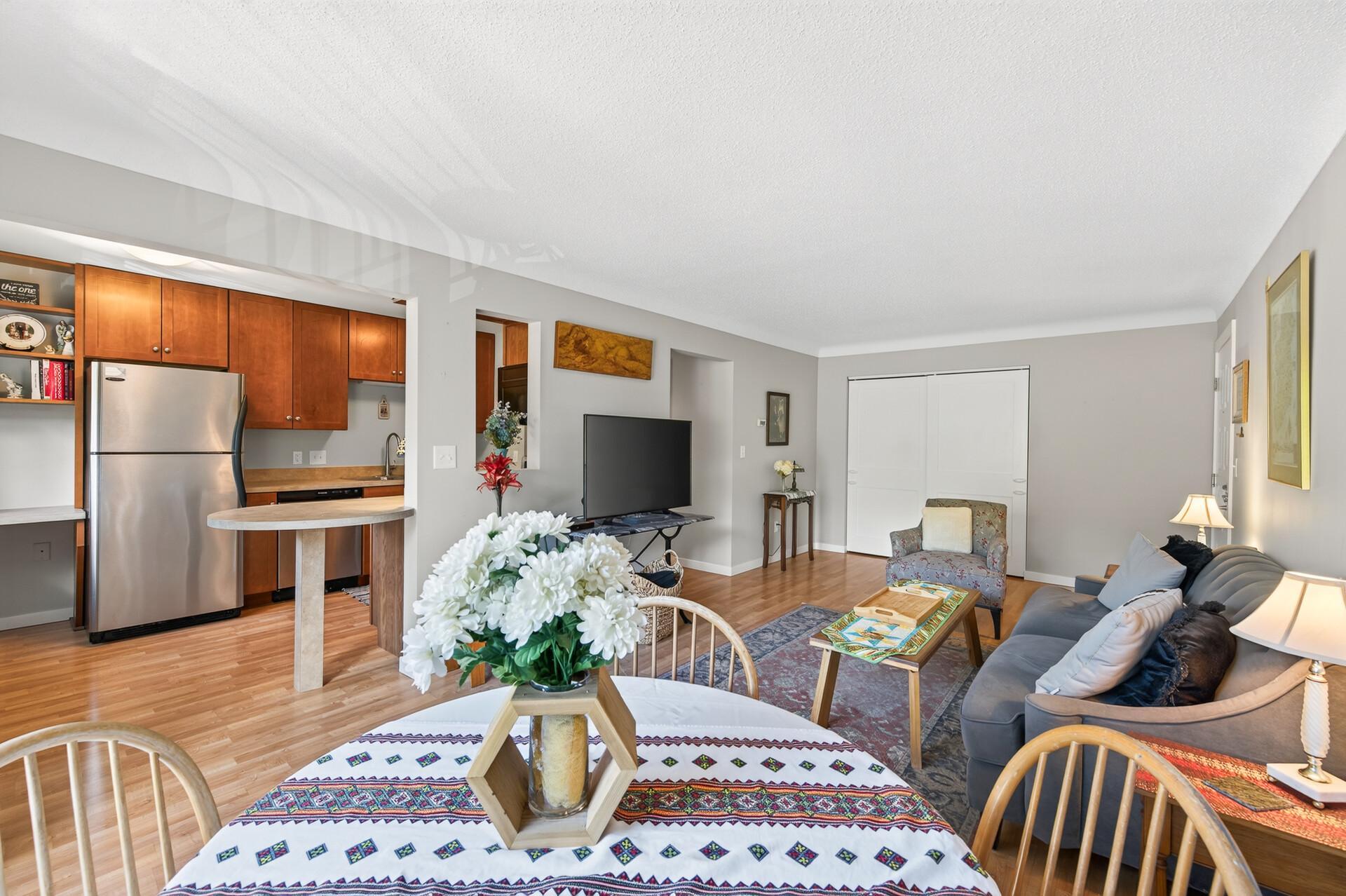View of Residential at 240 Wentworth Avenue #306, West Saint Paul MN 55118, West Saint Paul (8 of 30) - Mike Wilen | Minnesota Team Real Estate