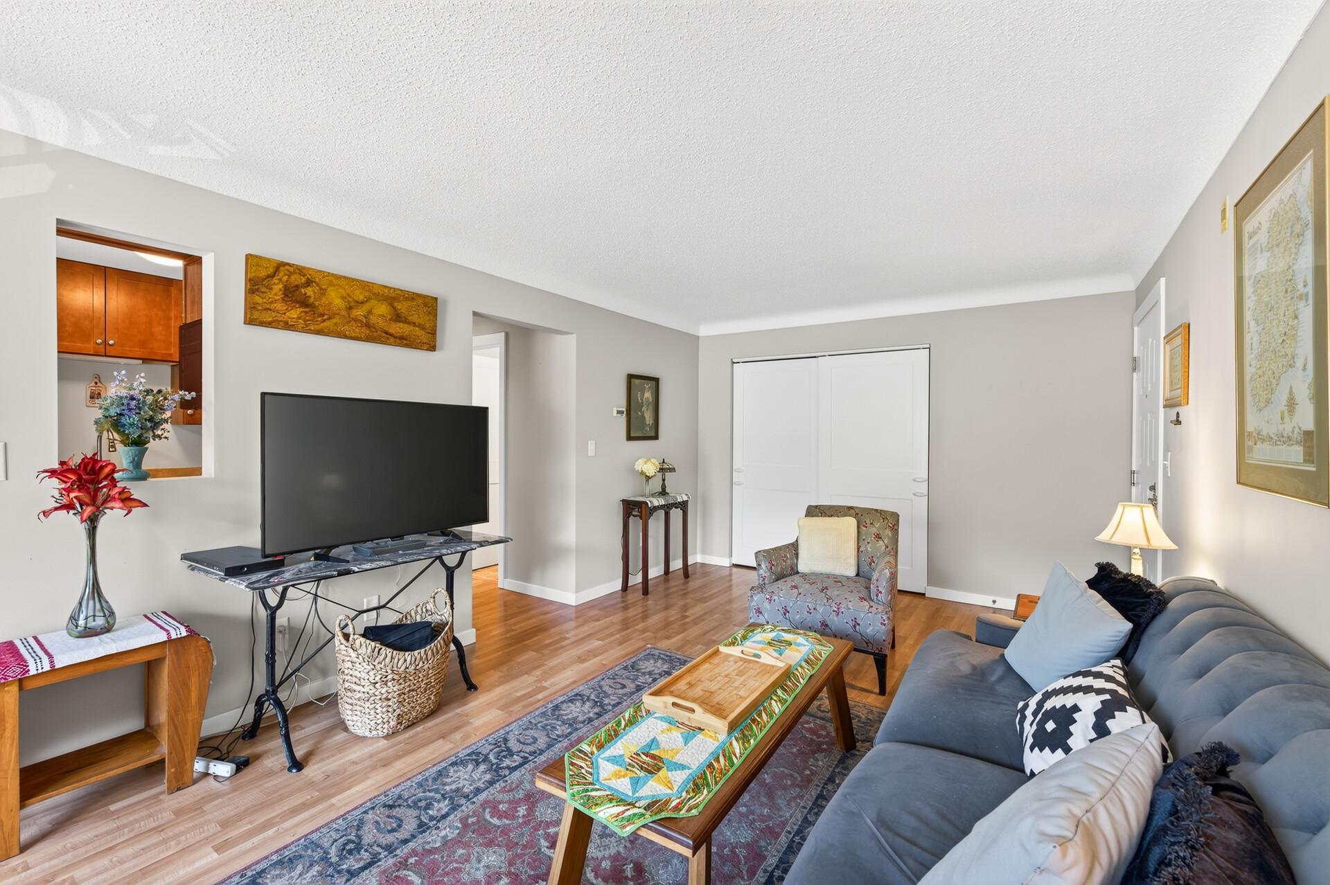 View of Residential at 240 Wentworth Avenue #306, West Saint Paul MN 55118, West Saint Paul (7 of 30) - Mike Wilen | Minnesota Team Real Estate