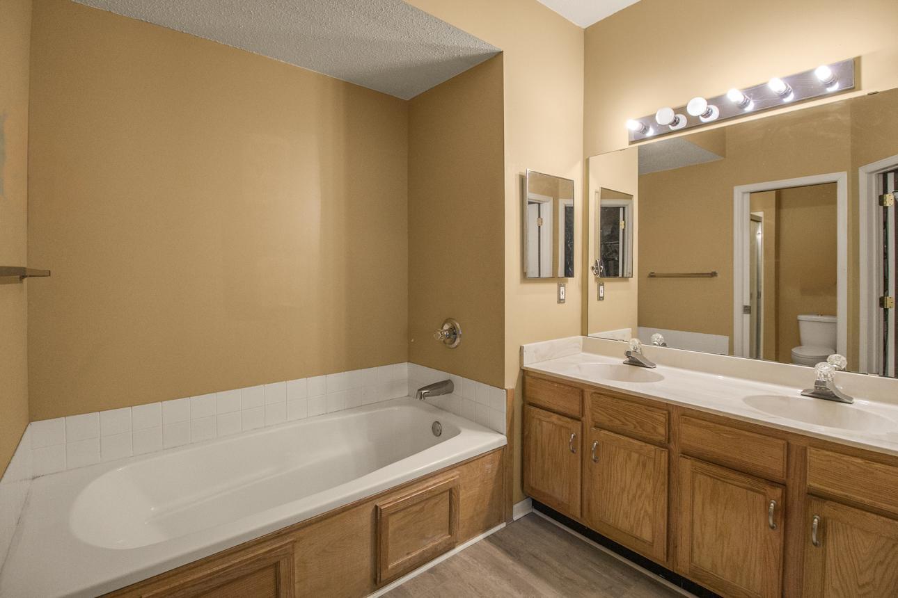 View of Residential at 1898 Christensen Avenue, West Saint Paul MN 55118, West Saint Paul (22 of 33) - Mike Wilen | Minnesota Team Real Estate