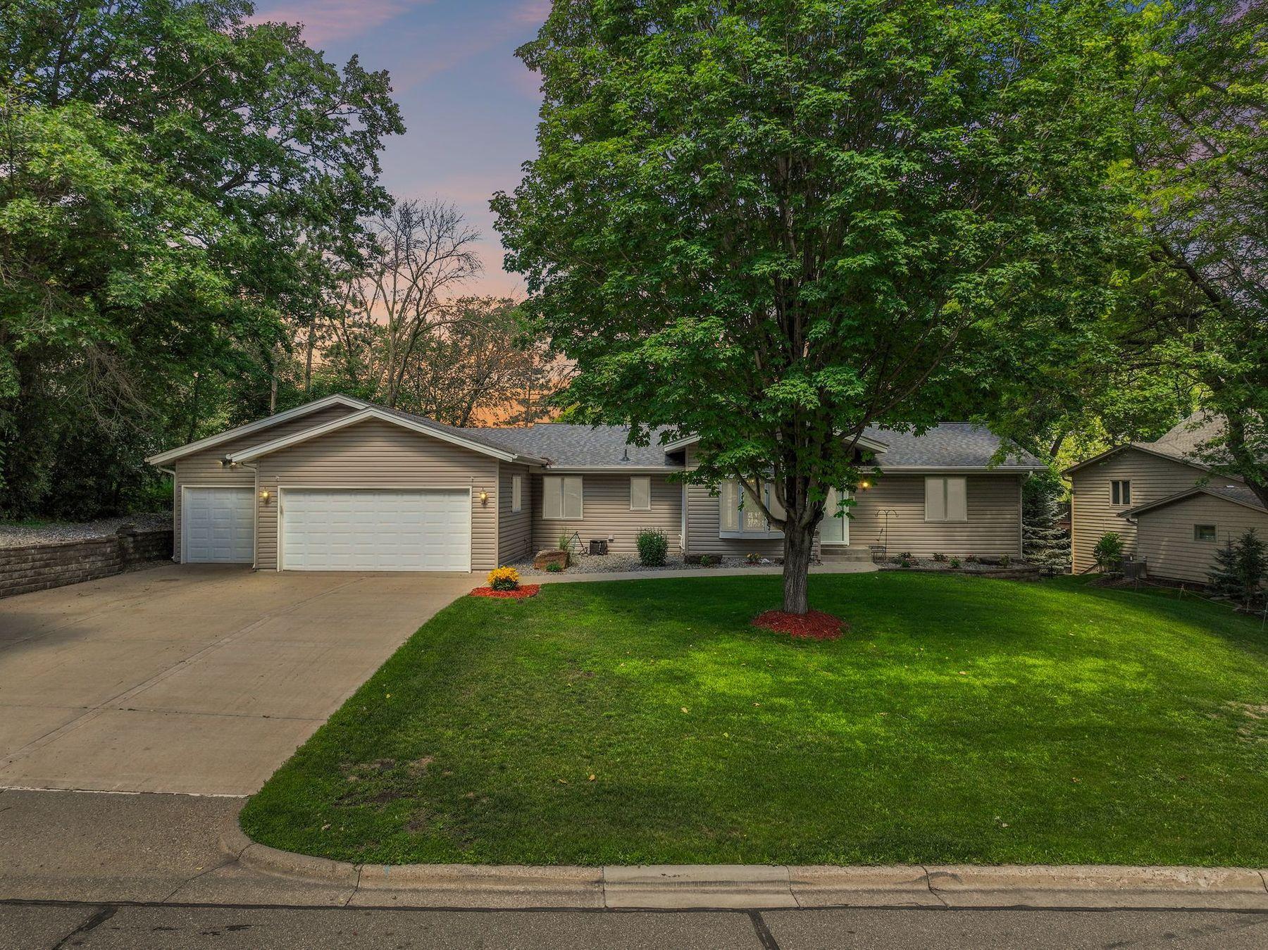 View of Residential at 15700 Logarto Lane, Burnsville MN 55306, Burnsville (52 of 71) - Mike Wilen | Minnesota Team Real Estate