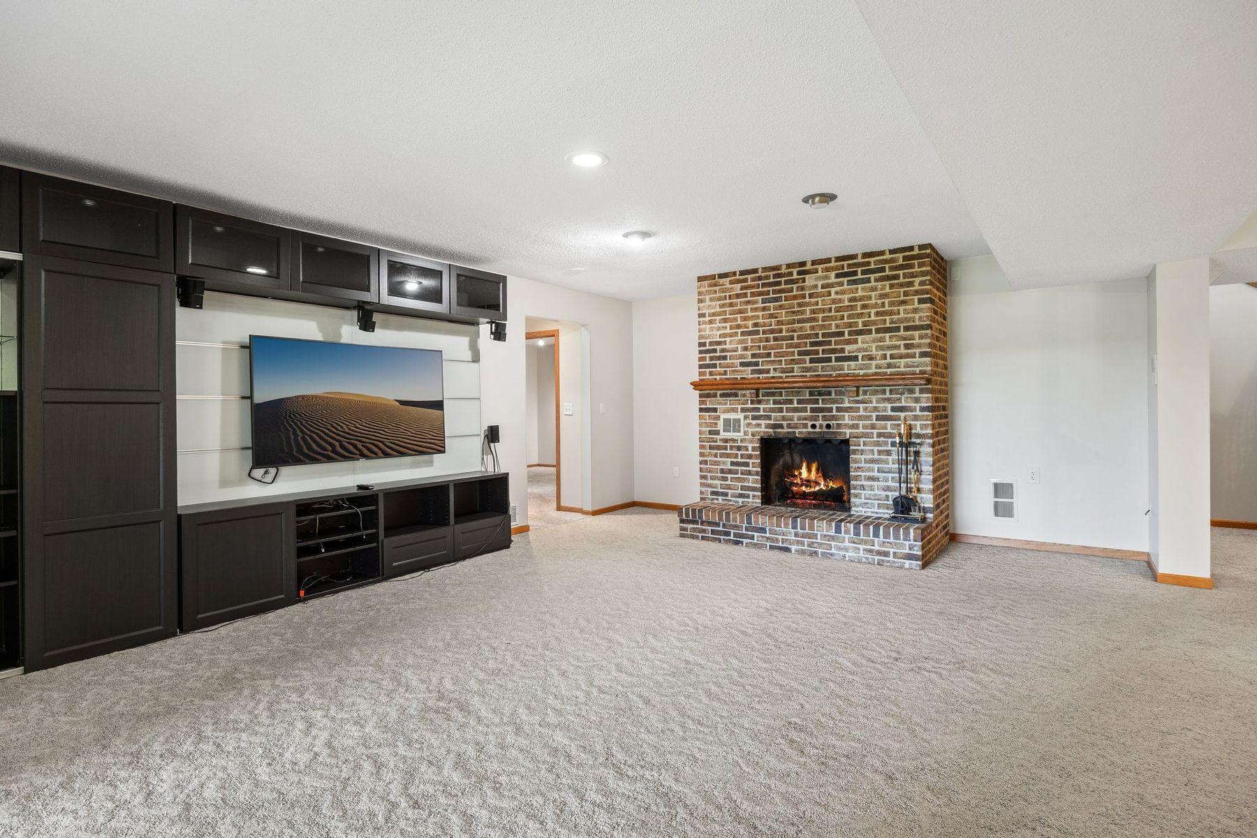 View of Residential at 15700 Logarto Lane, Burnsville MN 55306, Burnsville (41 of 71) - Mike Wilen | Minnesota Team Real Estate