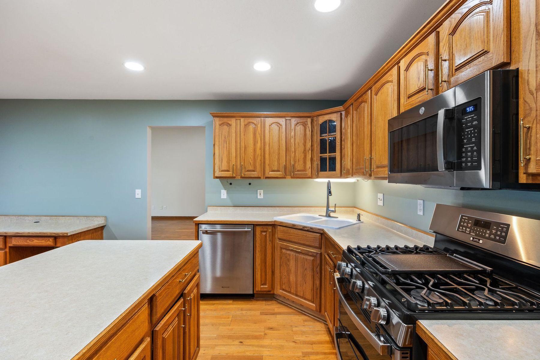 View of Residential at 15700 Logarto Lane, Burnsville MN 55306, Burnsville (22 of 71) - Mike Wilen | Minnesota Team Real Estate