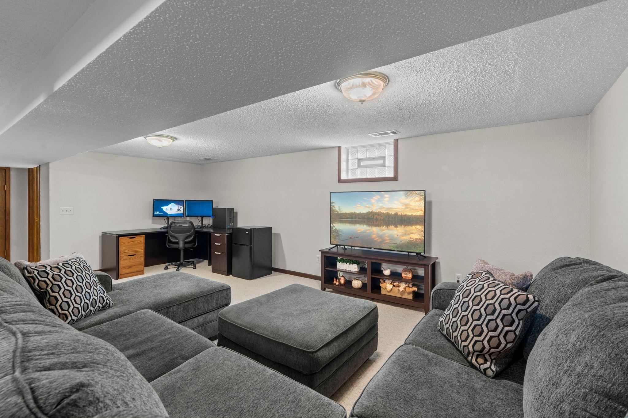 View of Residential at 5843 June Avenue, Brooklyn Center MN 55429, Brooklyn Center (33 of 63) - Mike Wilen | Minnesota Team Real Estate