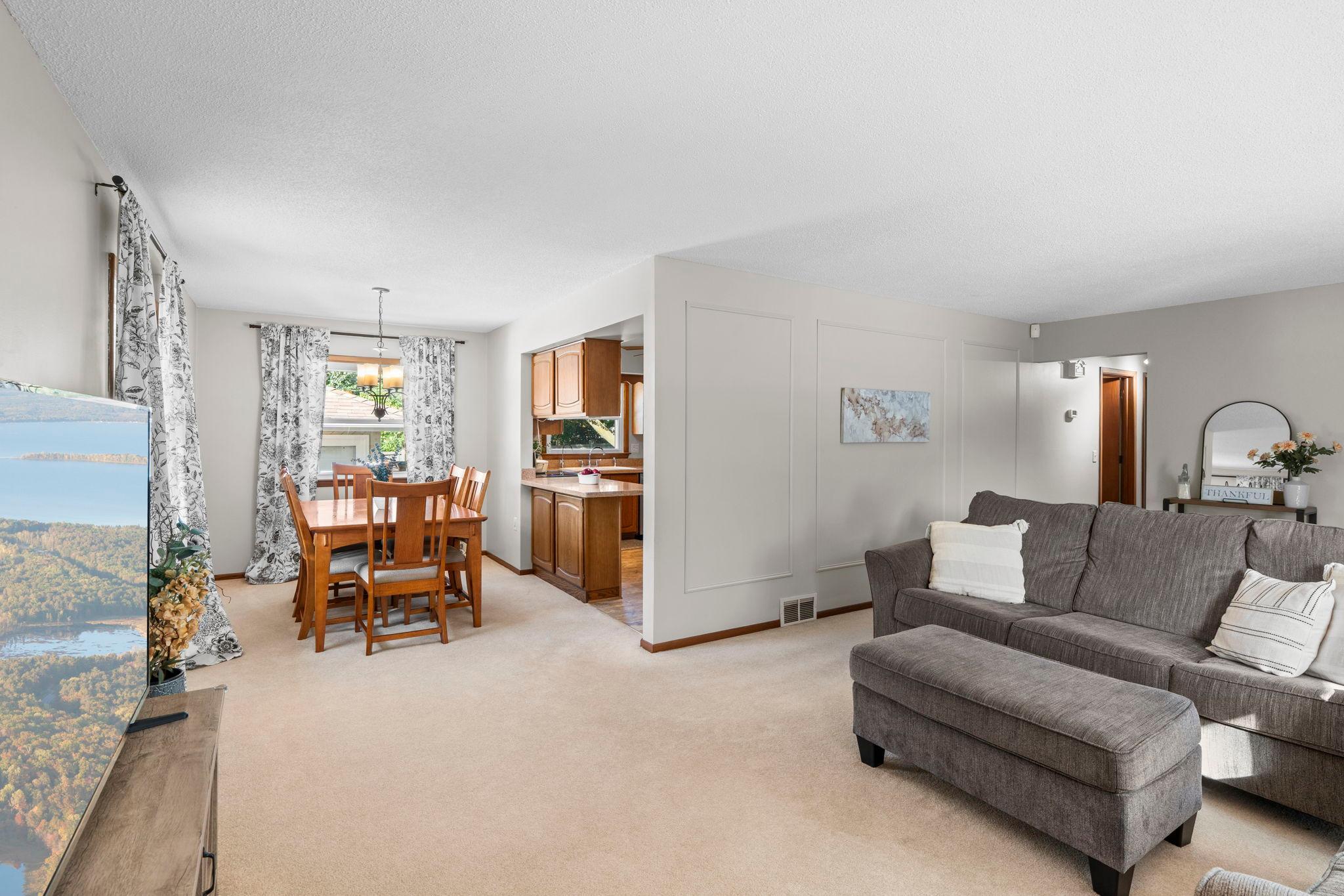 View of Residential at 5843 June Avenue, Brooklyn Center MN 55429, Brooklyn Center (12 of 63) - Mike Wilen | Minnesota Team Real Estate