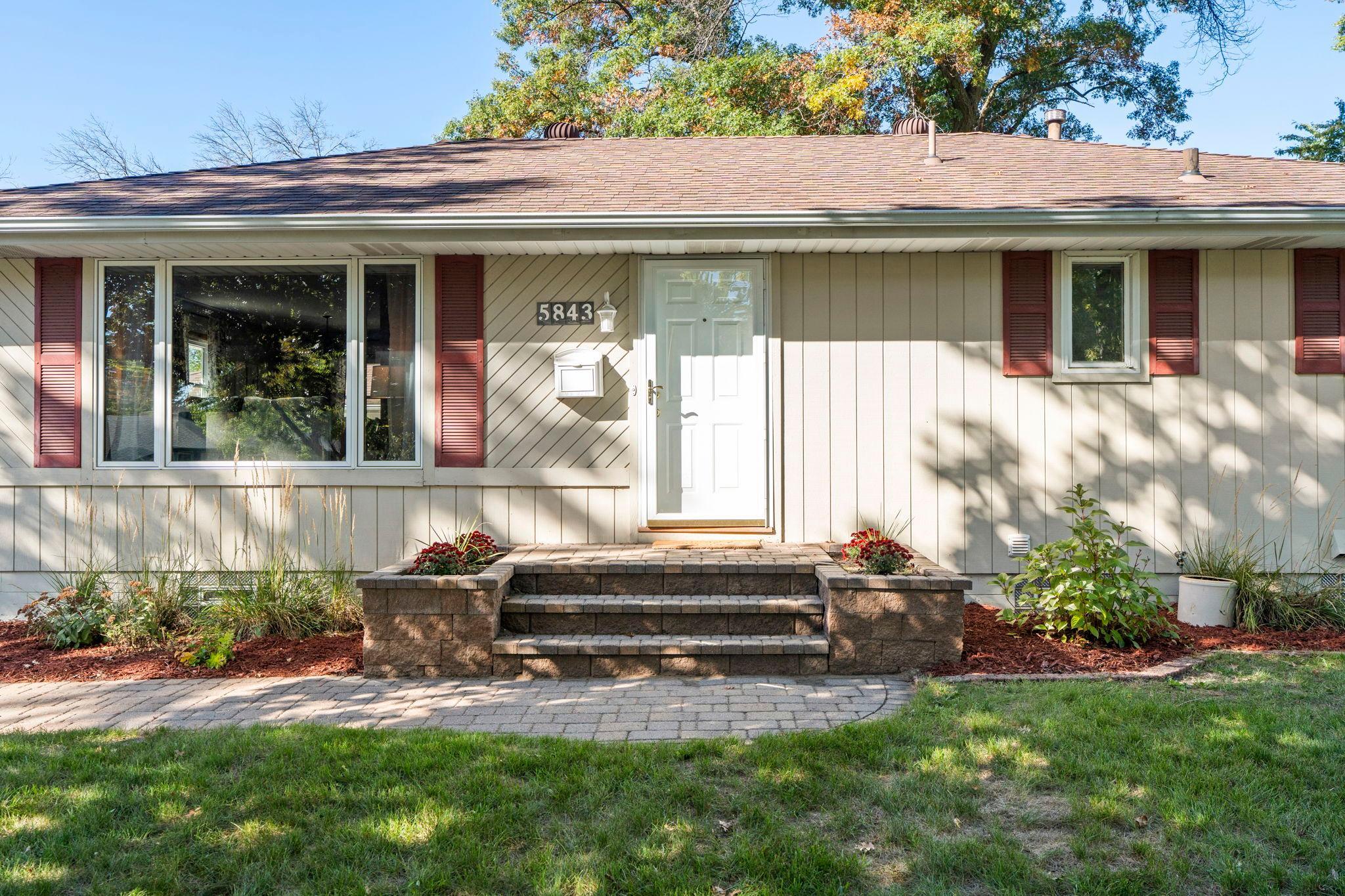 View of Residential at 5843 June Avenue, Brooklyn Center MN 55429, Brooklyn Center (6 of 63) - Mike Wilen | Minnesota Team Real Estate