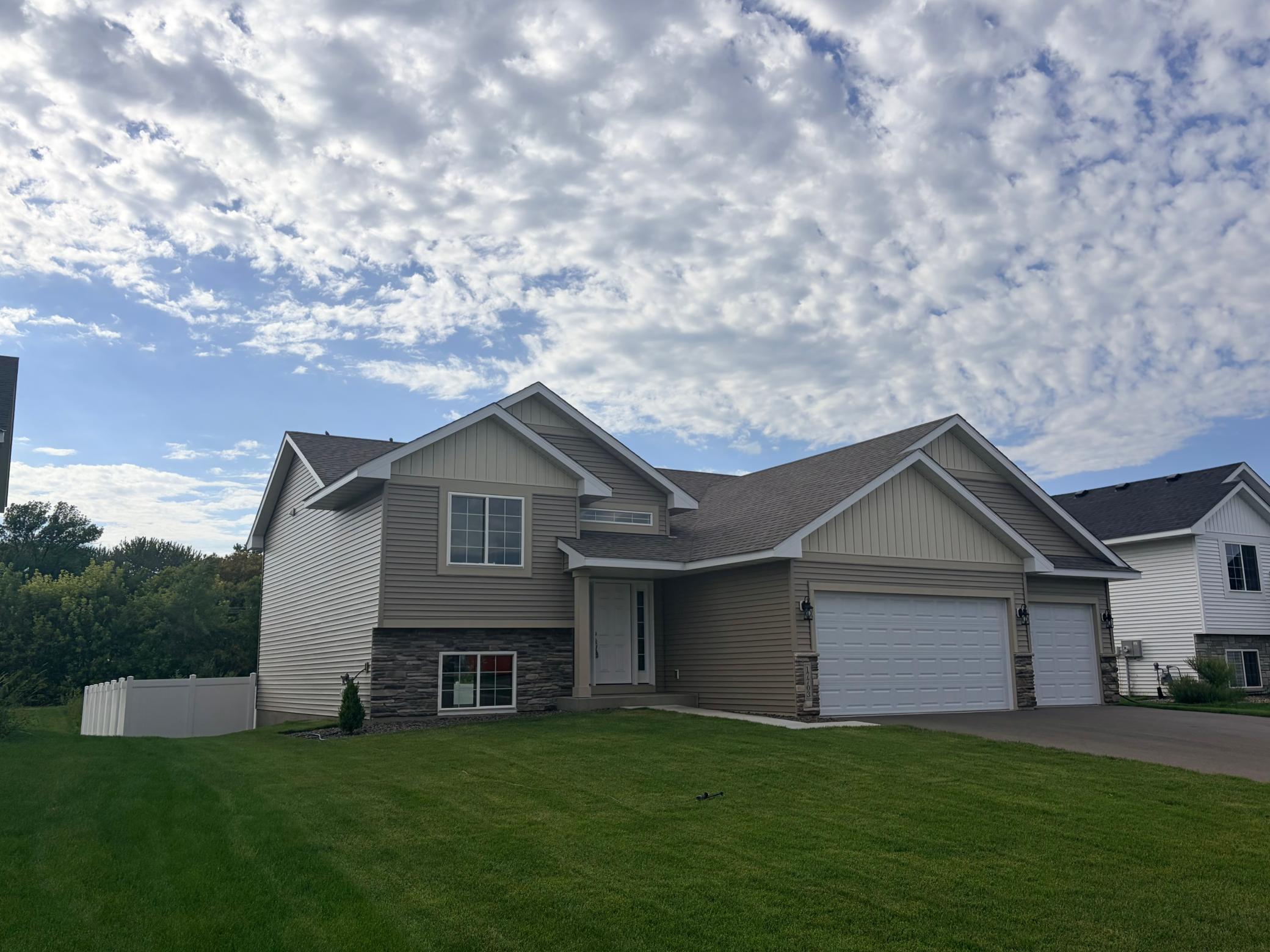 View of Residential at 17703 Empire Trail, Lakeville MN 55044, Lakeville (2 of 18) - Mike Wilen | Minnesota Team Real Estate