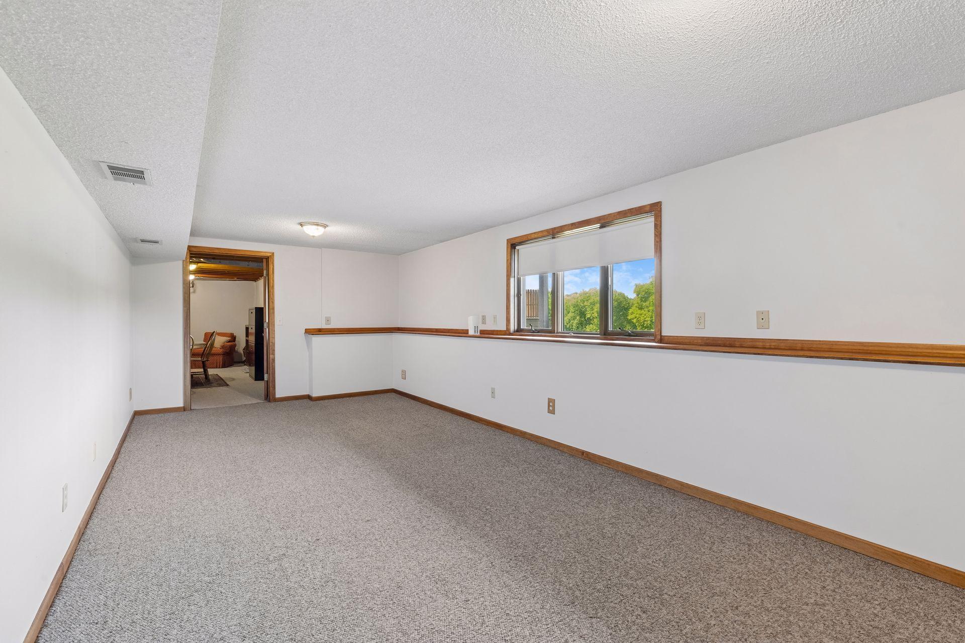 View of Residential at 7885 Kingsview Lane, Maple Grove MN 55311, Maple Grove (38 of 58) - Mike Wilen | Minnesota Team Real Estate