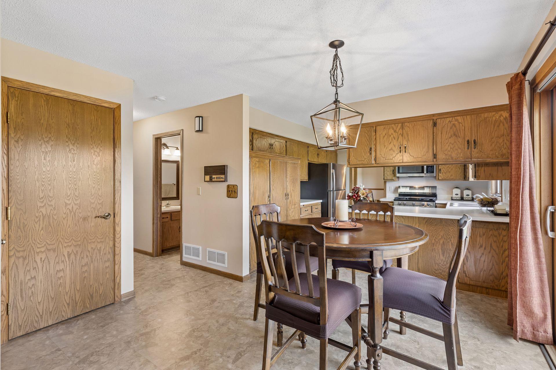 View of Residential at 7885 Kingsview Lane, Maple Grove MN 55311, Maple Grove (10 of 58) - Mike Wilen | Minnesota Team Real Estate