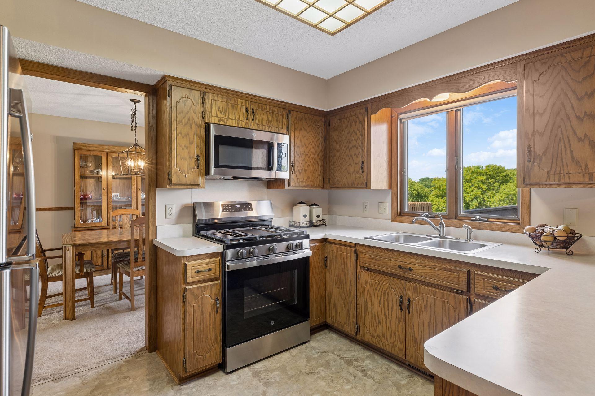 View of Residential at 7885 Kingsview Lane, Maple Grove MN 55311, Maple Grove (13 of 58) - Mike Wilen | Minnesota Team Real Estate