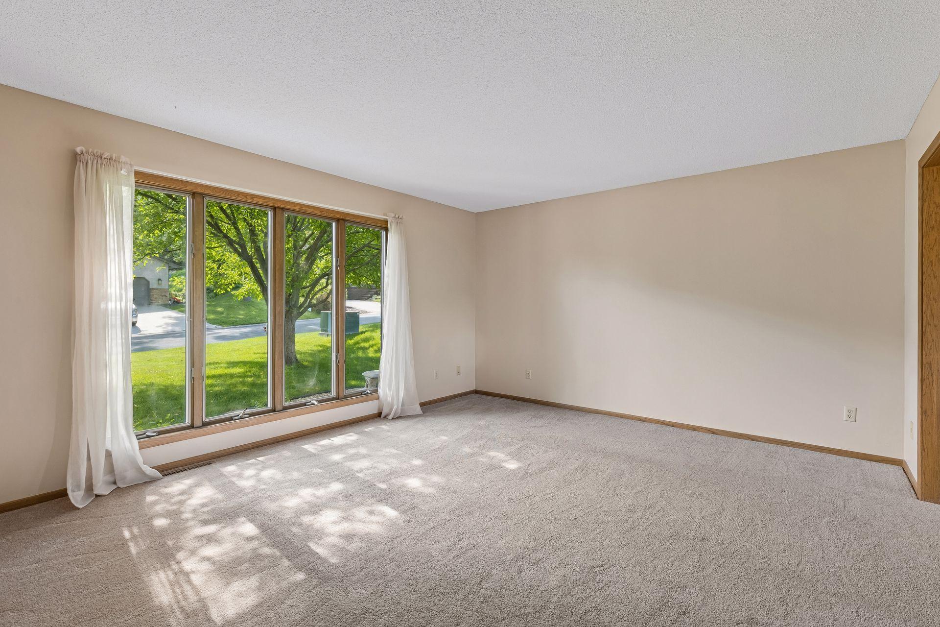 View of Residential at 7885 Kingsview Lane, Maple Grove MN 55311, Maple Grove (19 of 58) - Mike Wilen | Minnesota Team Real Estate