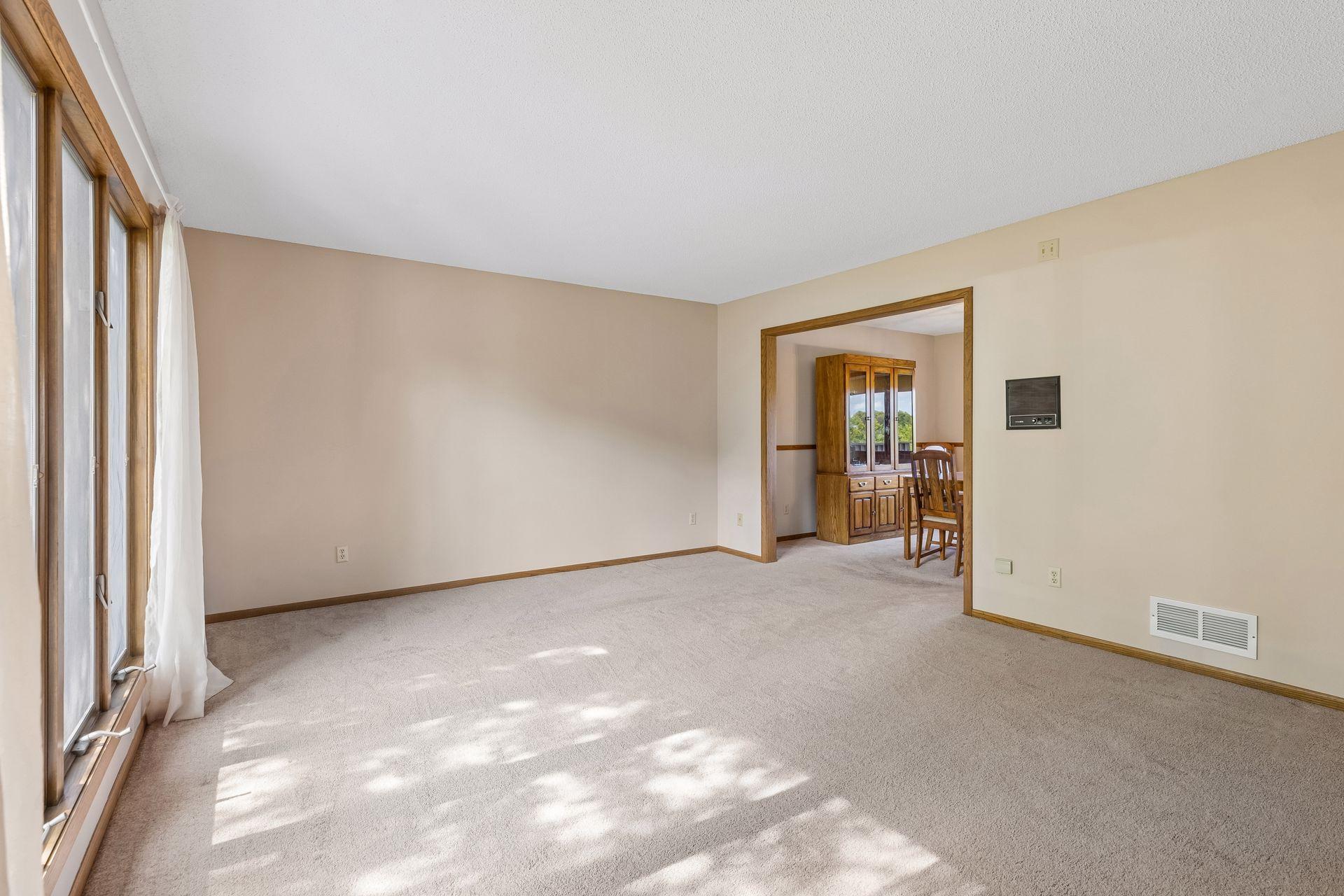 View of Residential at 7885 Kingsview Lane, Maple Grove MN 55311, Maple Grove (18 of 58) - Mike Wilen | Minnesota Team Real Estate