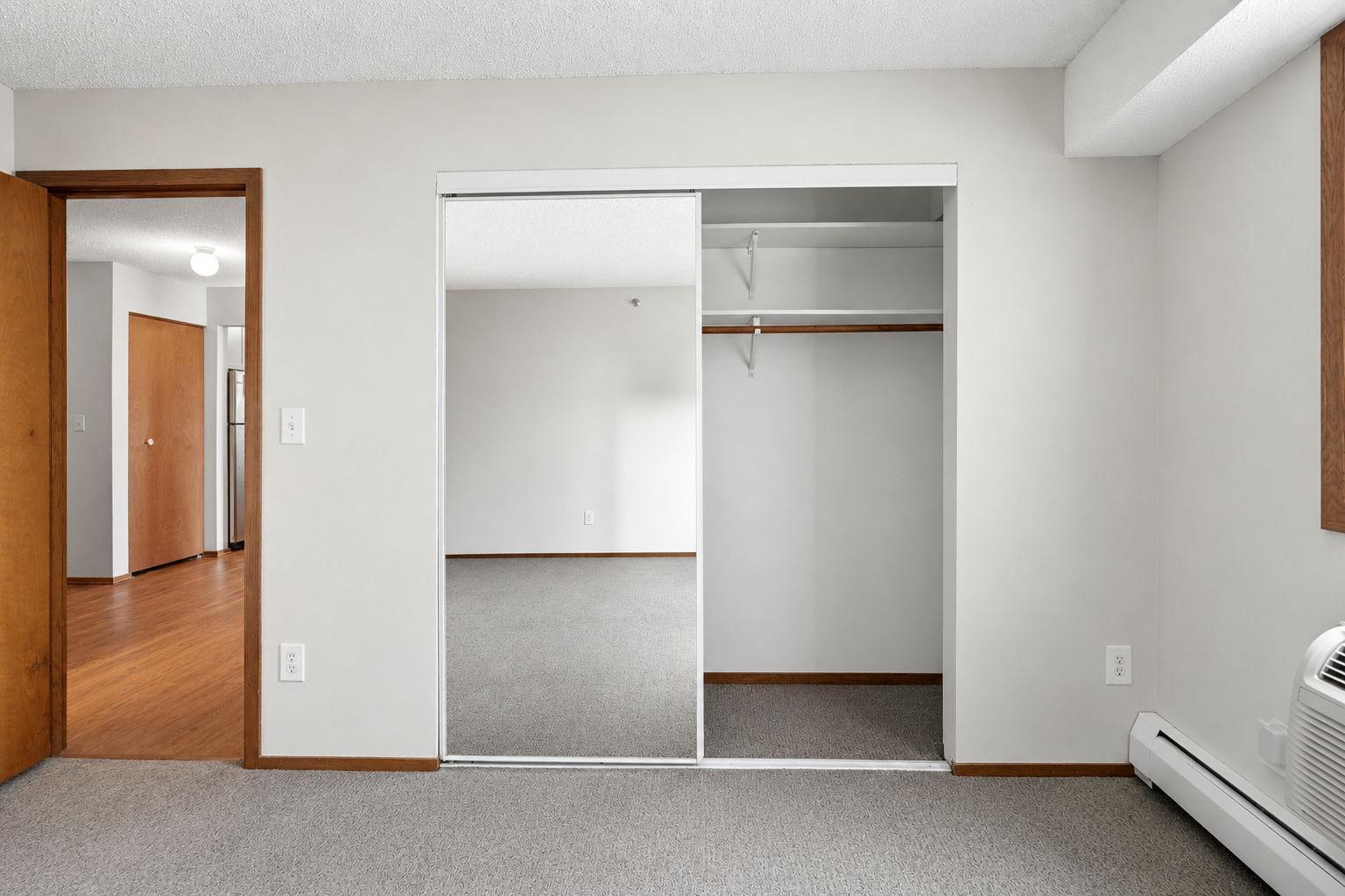 View of Residential at 433 7th Street #2113, Minneapolis MN 55415, Minneapolis (20 of 64) - Mike Wilen | Minnesota Team Real Estate