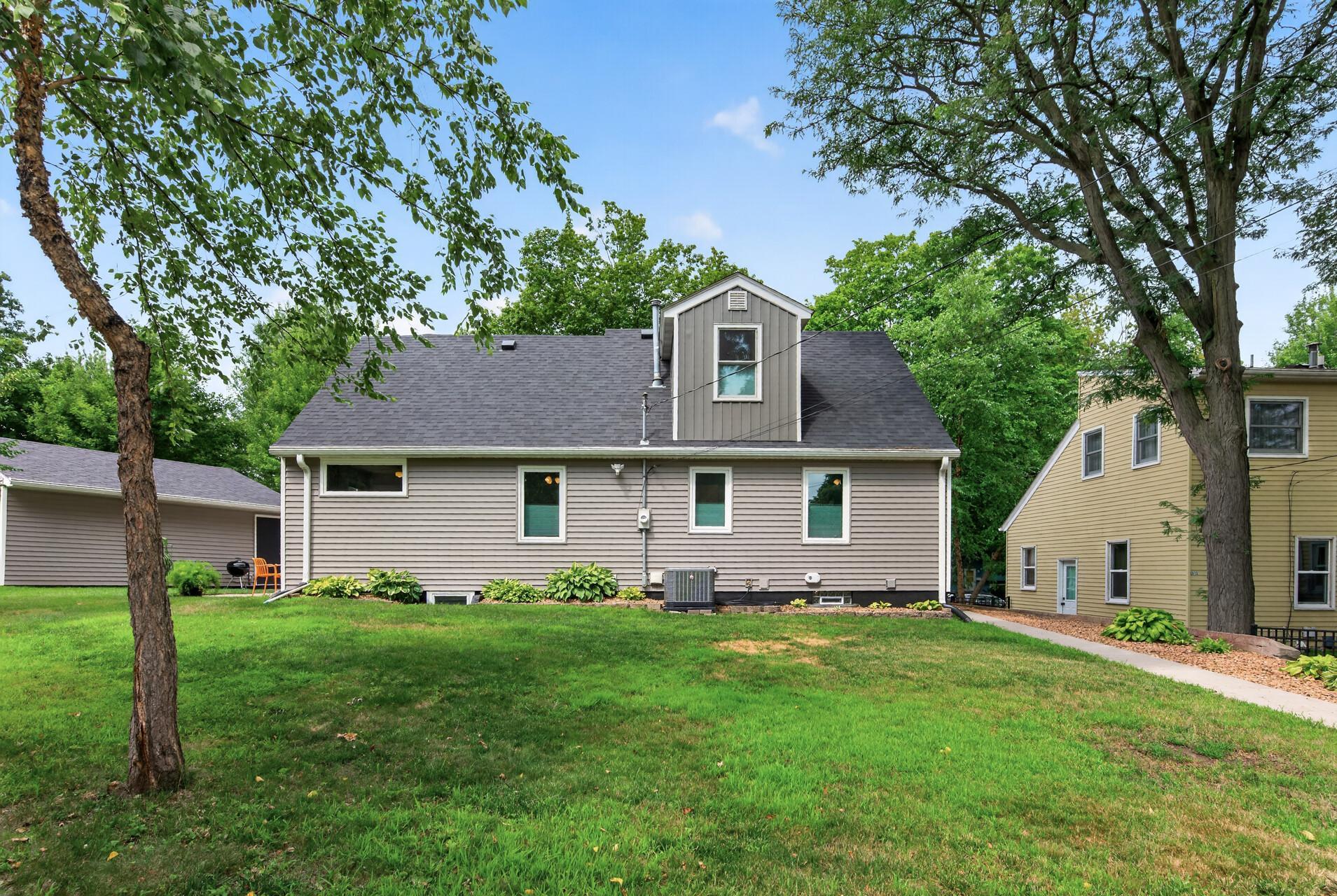 View of Residential at 2605 Garfield Street, Minneapolis MN 55418, Minneapolis (28 of 29) - Mike Wilen | Minnesota Team Real Estate