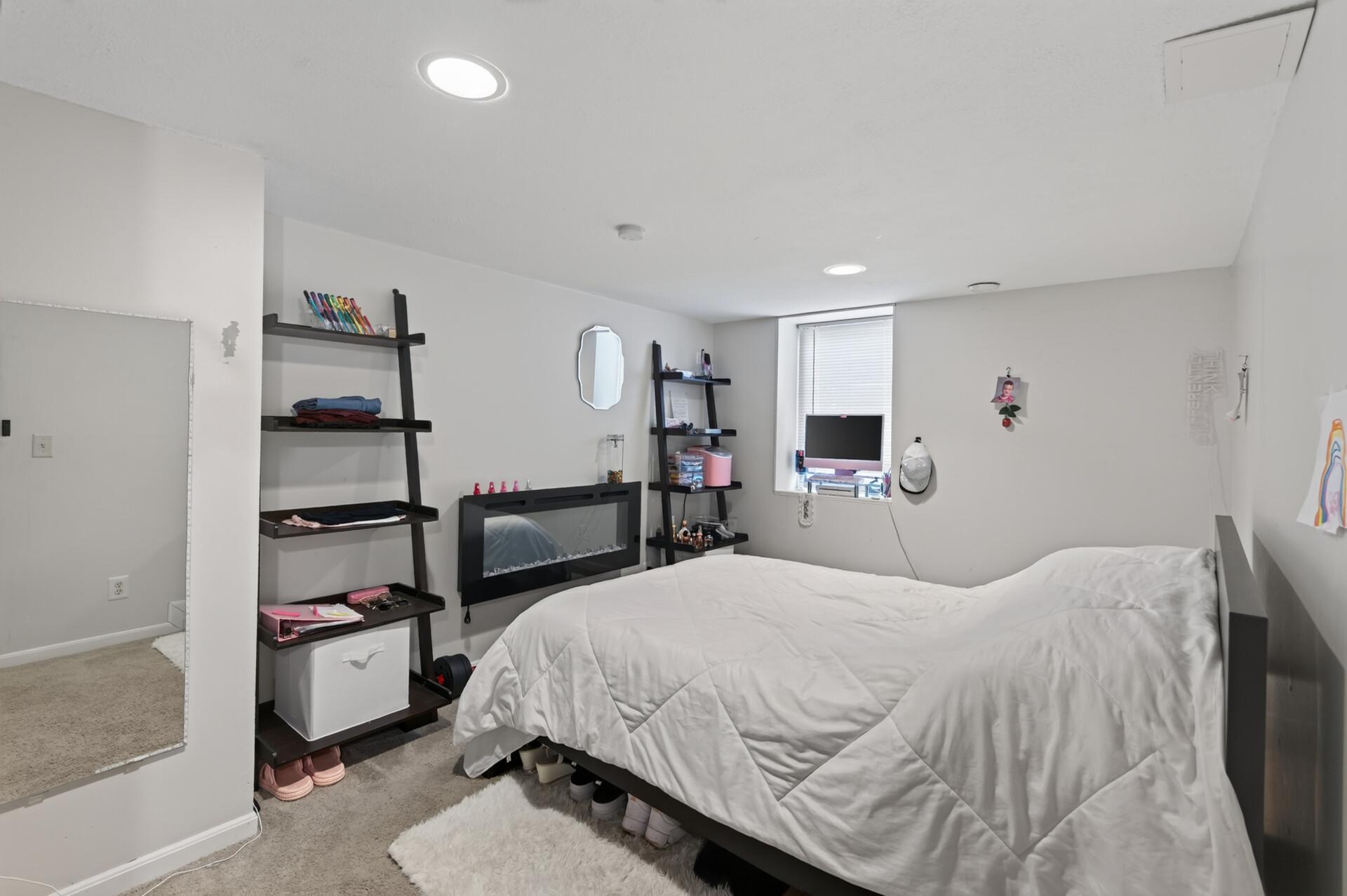 View of Residential at 2605 Garfield Street, Minneapolis MN 55418, Minneapolis (19 of 29) - Mike Wilen | Minnesota Team Real Estate