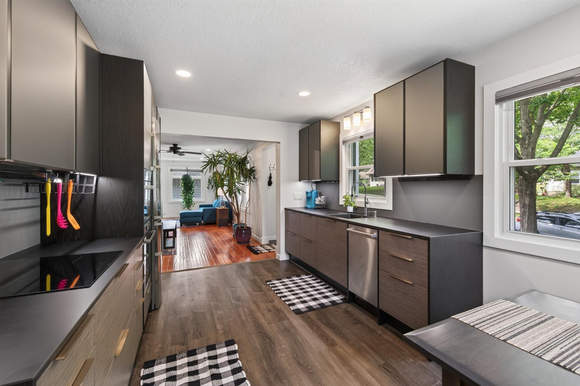 View of Residential at 2605 Garfield Street, Minneapolis MN 55418, Minneapolis (10 of 29) - Mike Wilen | Minnesota Team Real Estate