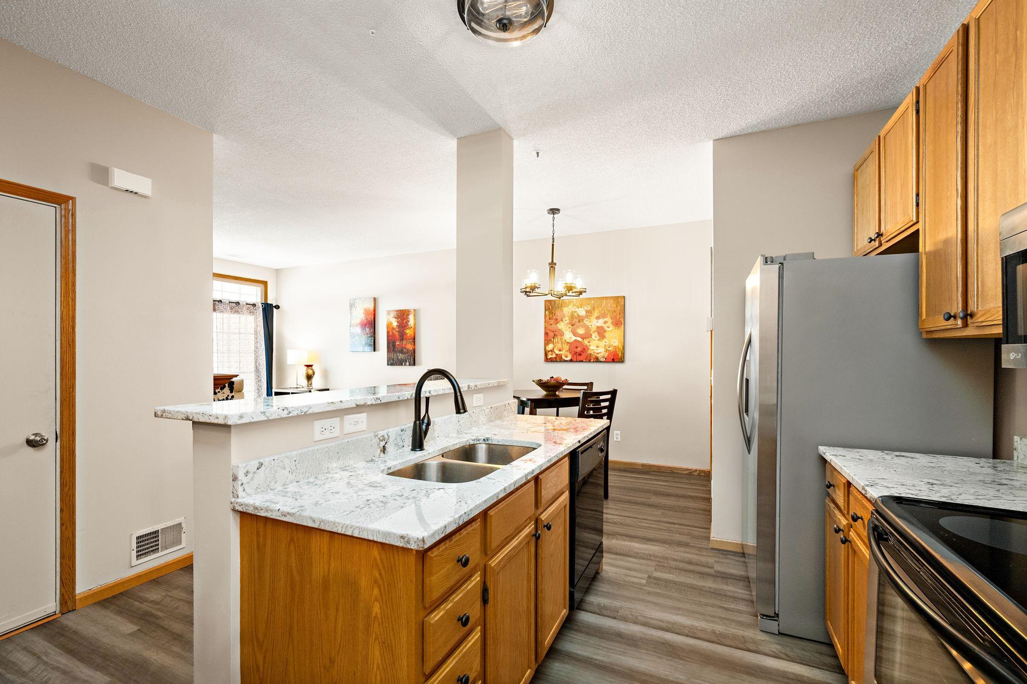 View of Residential at 8581 Cortland Road, Eden Prairie MN 55344, Eden Prairie (12 of 22) - Mike Wilen | Minnesota Team Real Estate