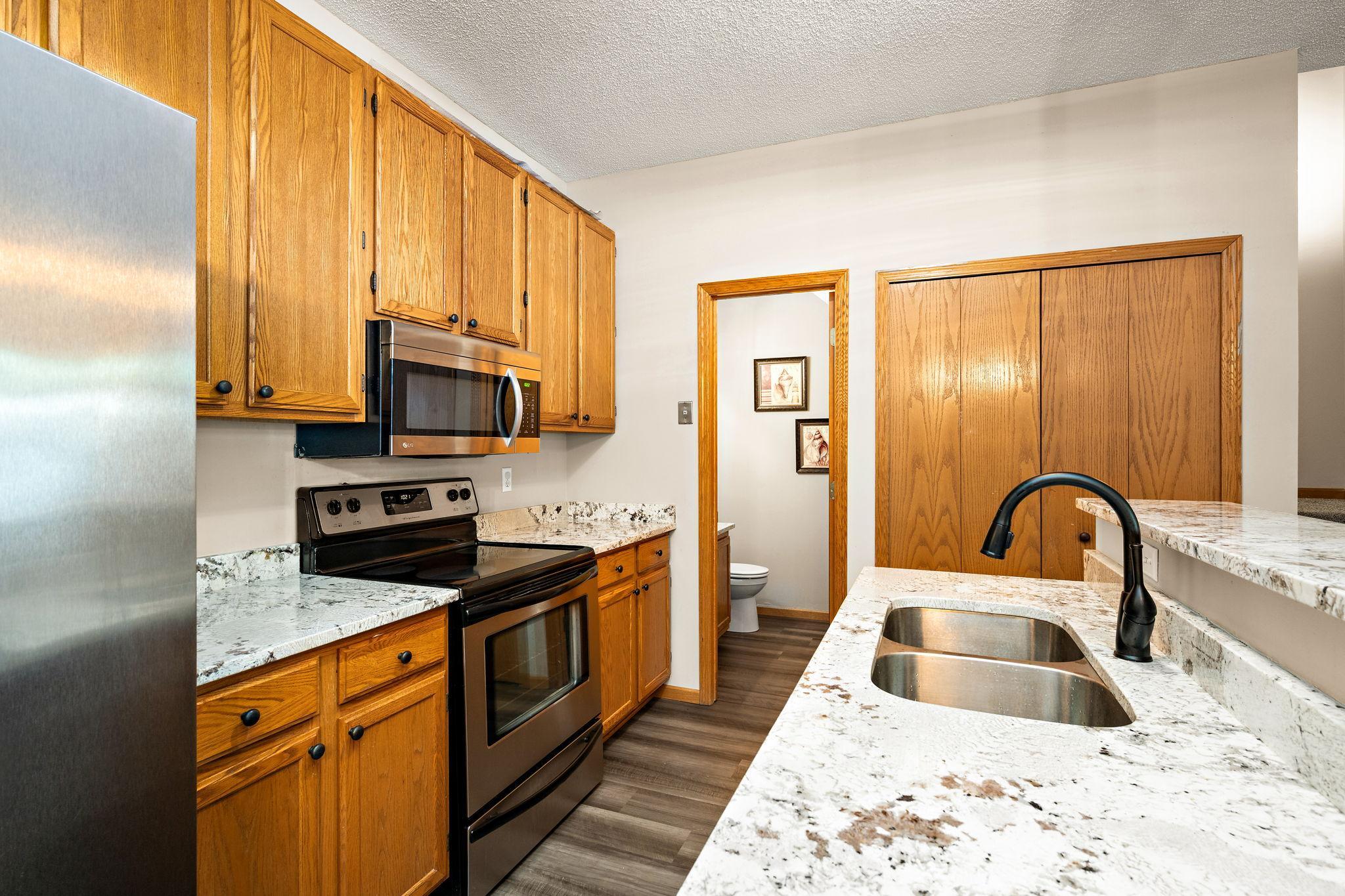 View of Residential at 8581 Cortland Road, Eden Prairie MN 55344, Eden Prairie (11 of 22) - Mike Wilen | Minnesota Team Real Estate