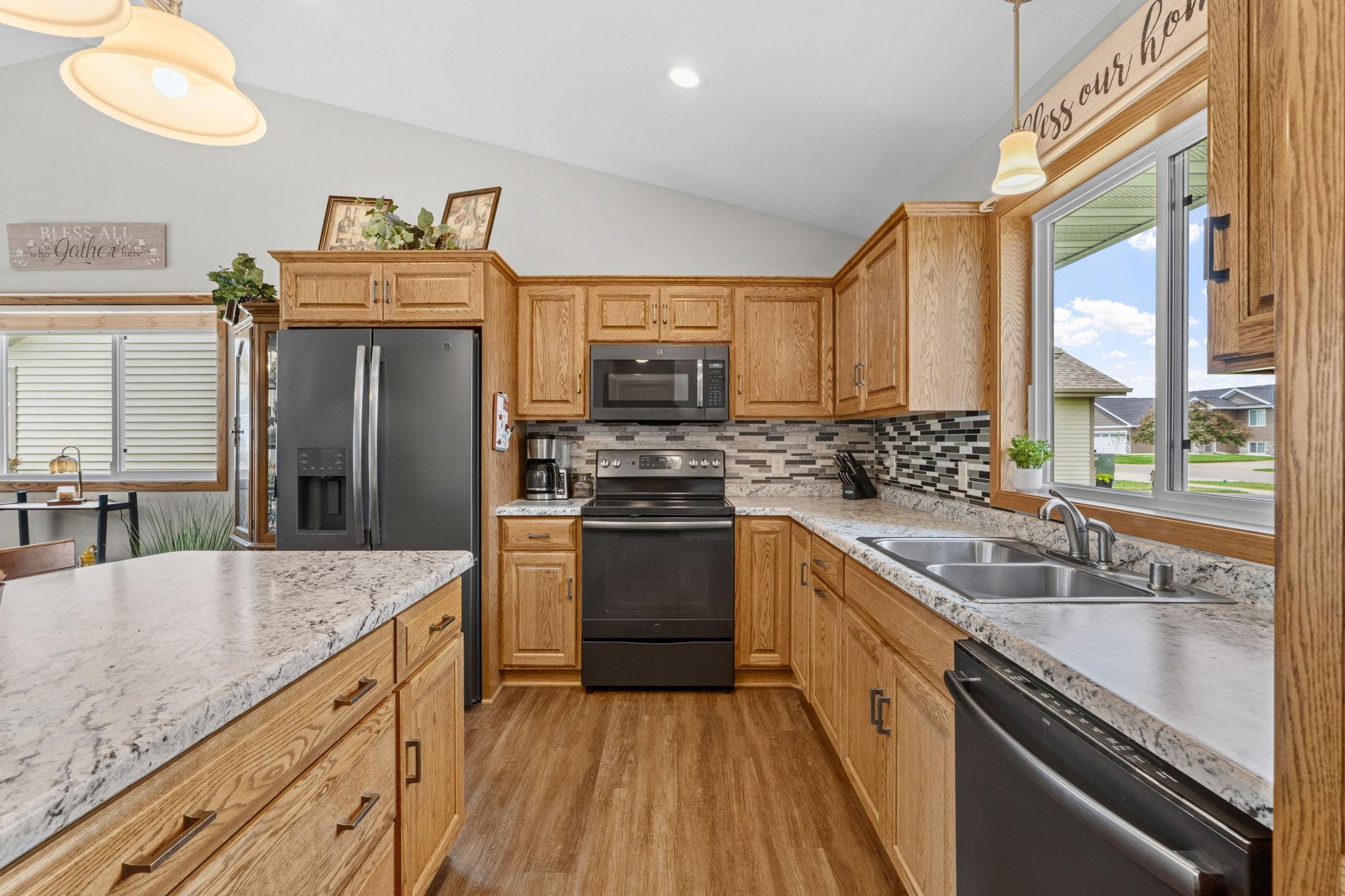View of Residential at 4328 31st Street, Saint Cloud MN 56301, Saint Cloud (7 of 22) - Mike Wilen | Minnesota Team Real Estate