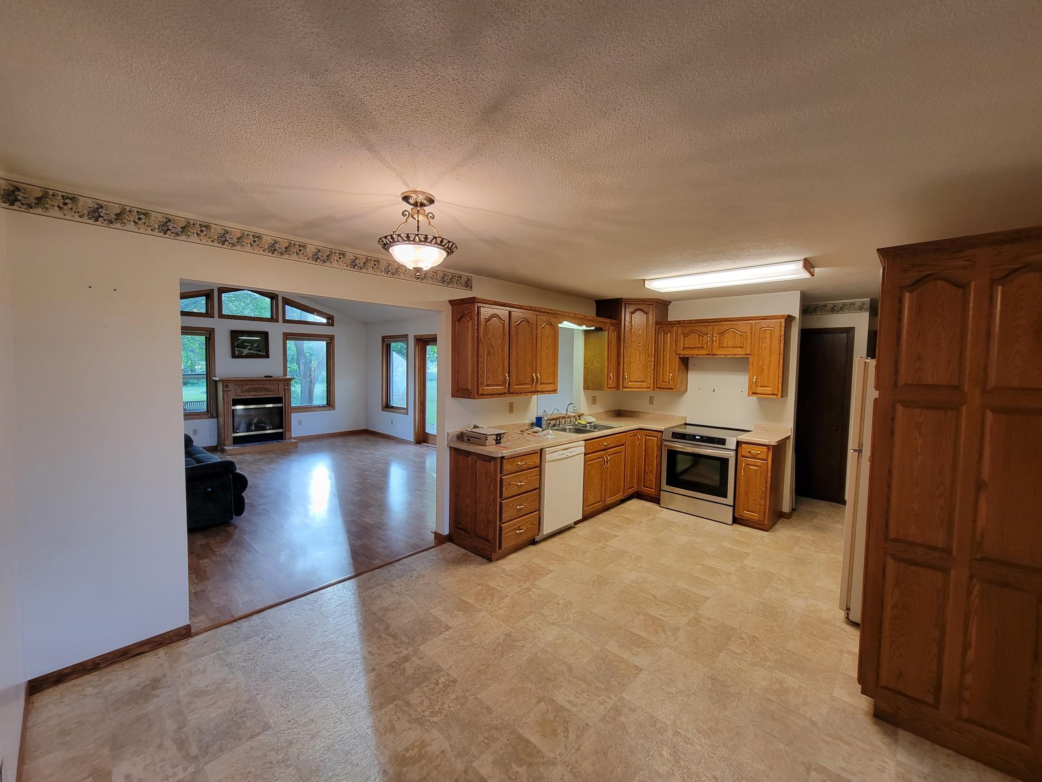 View of Residential at 5182 45th Avenue, Saint Cloud MN 56304, Saint Cloud (6 of 54) - Mike Wilen | Minnesota Team Real Estate