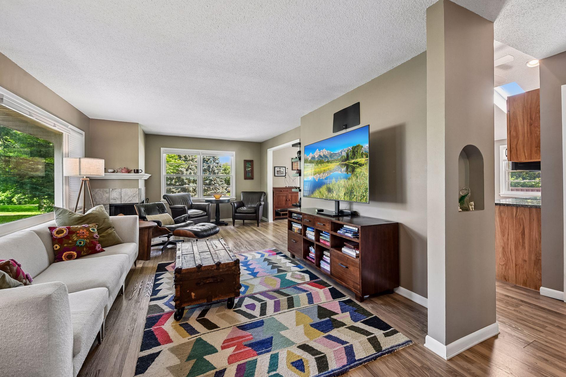 View of Residential at 3921 Minnewashta Court, Chanhassen MN 55331, Chanhassen (11 of 49) - Mike Wilen | Minnesota Team Real Estate