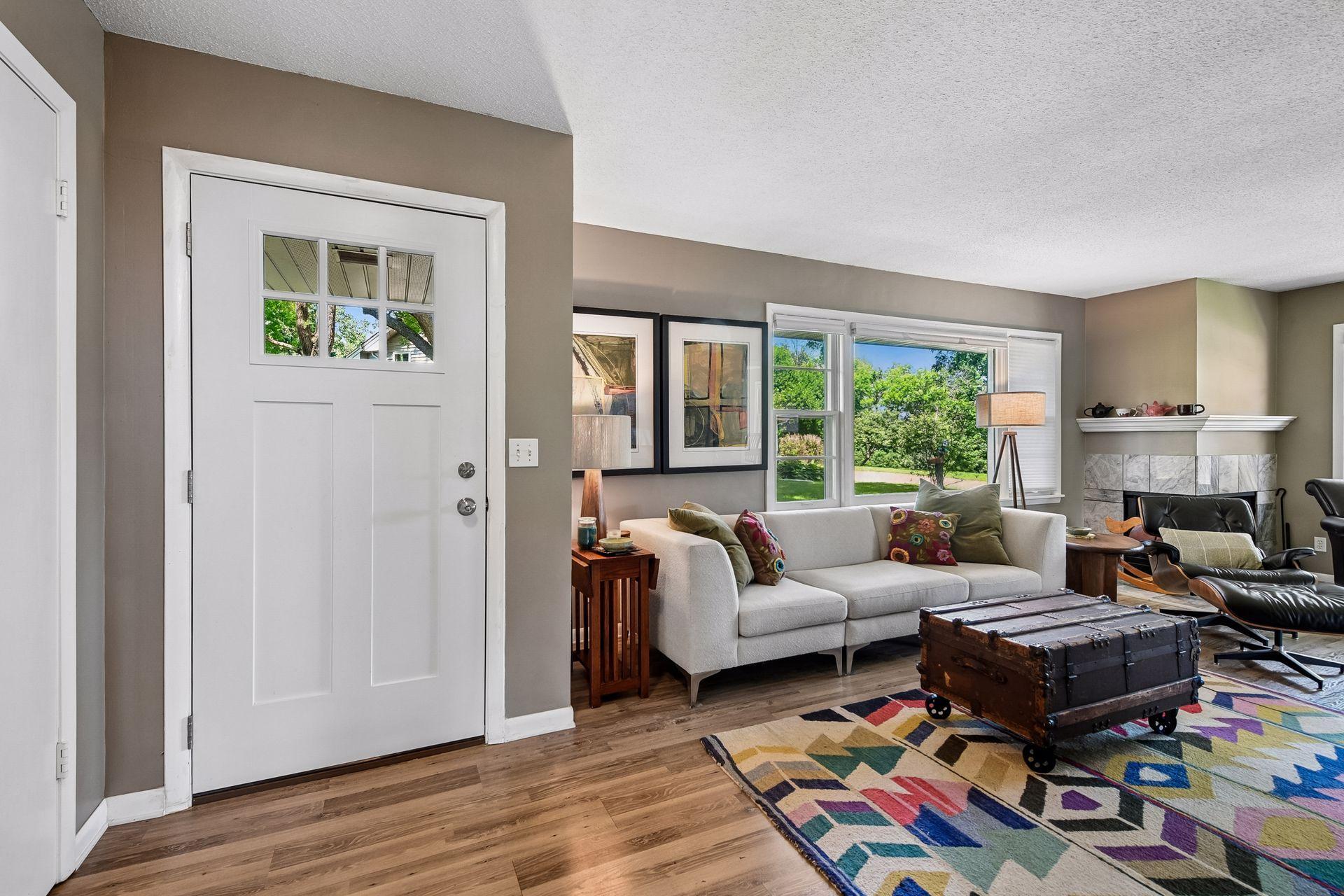 View of Residential at 3921 Minnewashta Court, Chanhassen MN 55331, Chanhassen (13 of 49) - Mike Wilen | Minnesota Team Real Estate