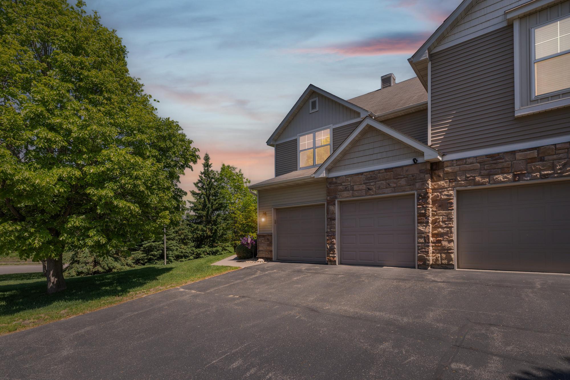 View of Residential at 15221 Stonewood Terrace, Burnsville MN 55306, Burnsville (4 of 45) - Mike Wilen | Minnesota Team Real Estate