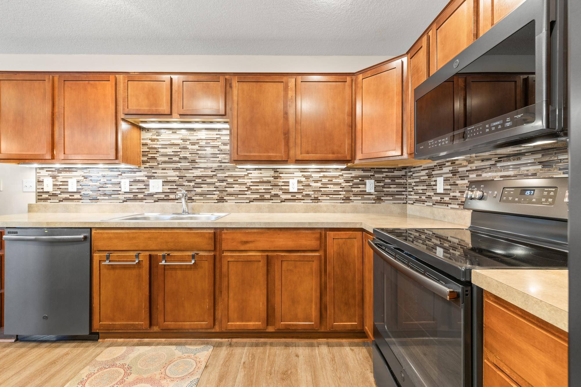 View of Residential at 15221 Stonewood Terrace, Burnsville MN 55306, Burnsville (16 of 45) - Mike Wilen | Minnesota Team Real Estate
