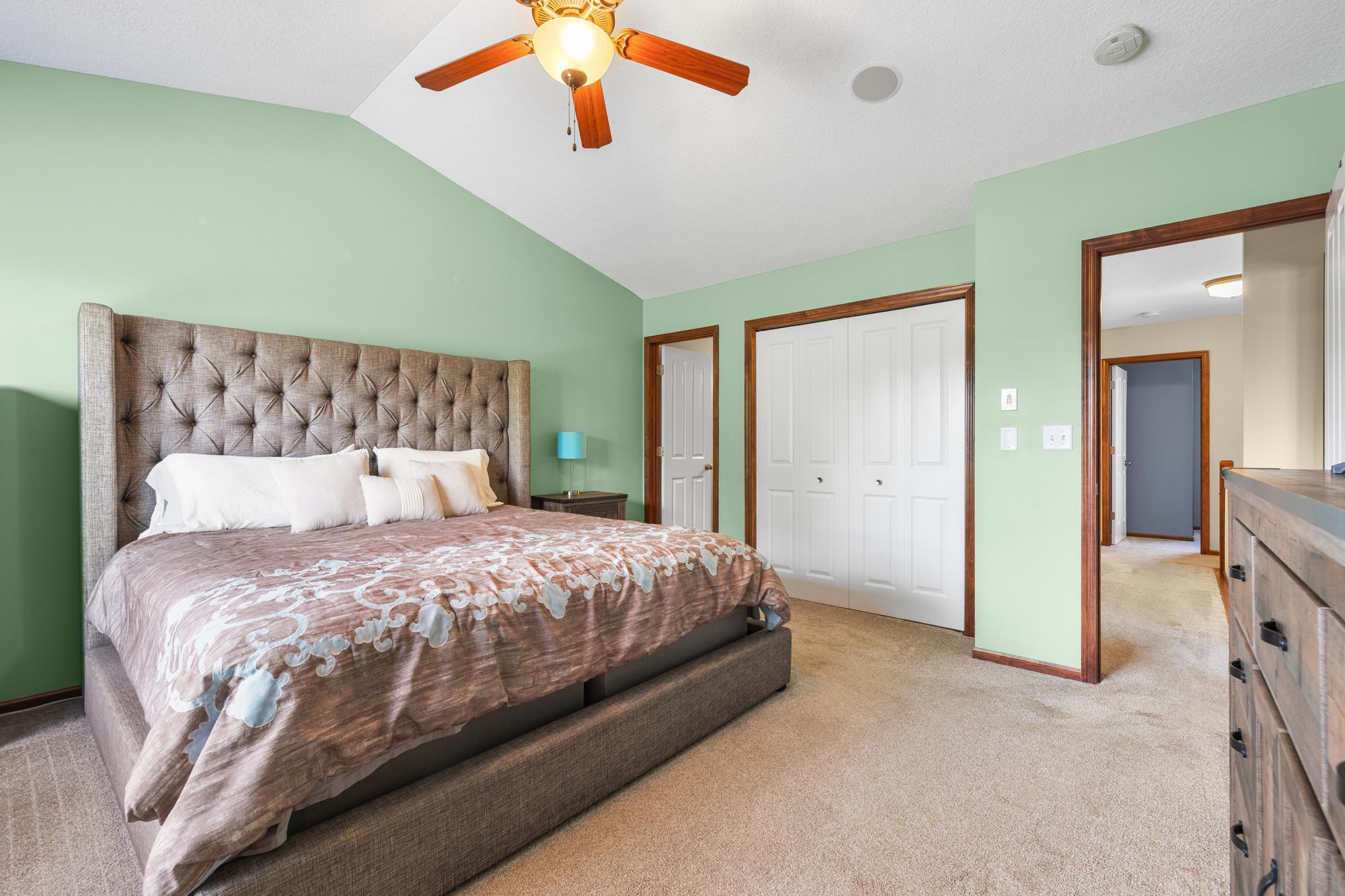 View of Residential at 15221 Stonewood Terrace, Burnsville MN 55306, Burnsville (24 of 45) - Mike Wilen | Minnesota Team Real Estate