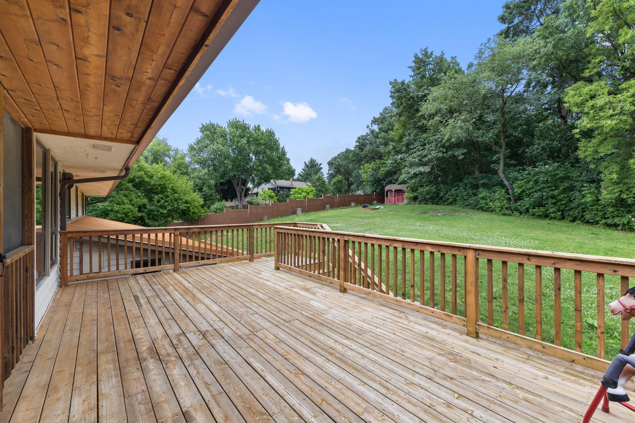 View of Residential at 1306 Berry Ridge Road, Eagan MN 55123, Eagan (32 of 39) - Mike Wilen | Minnesota Team Real Estate