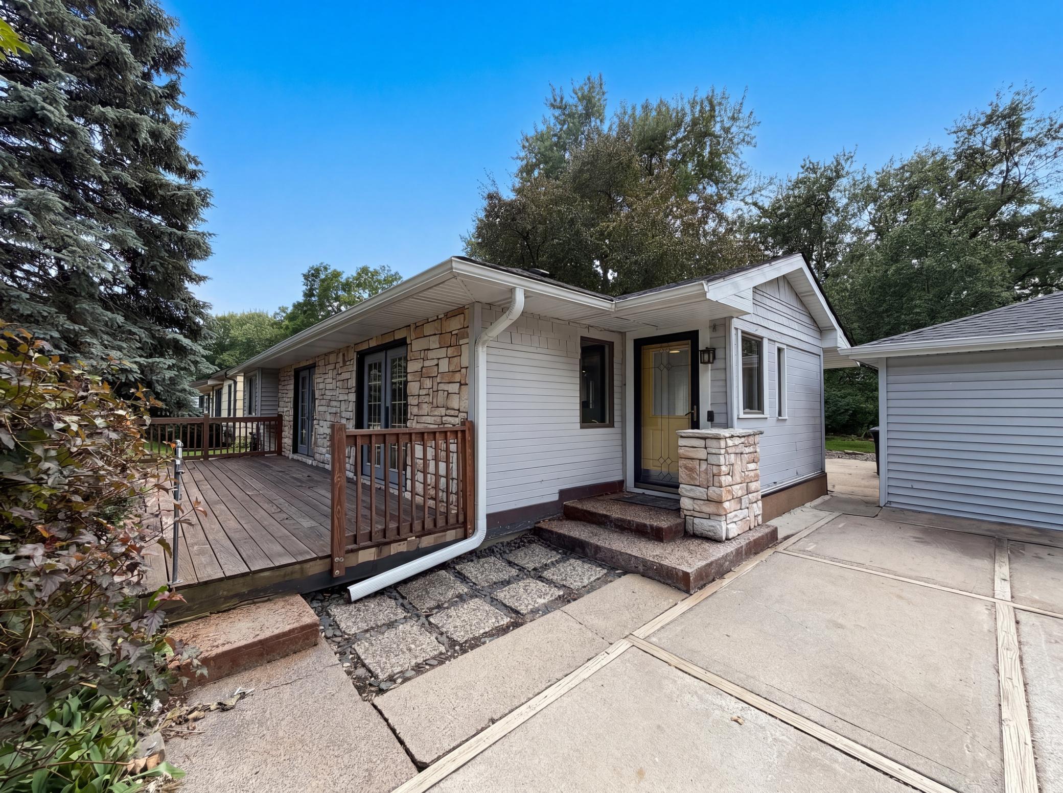 View of Residential at 2591 Aldine Street, Roseville MN 55113, Roseville (22 of 25) - Mike Wilen | Minnesota Team Real Estate