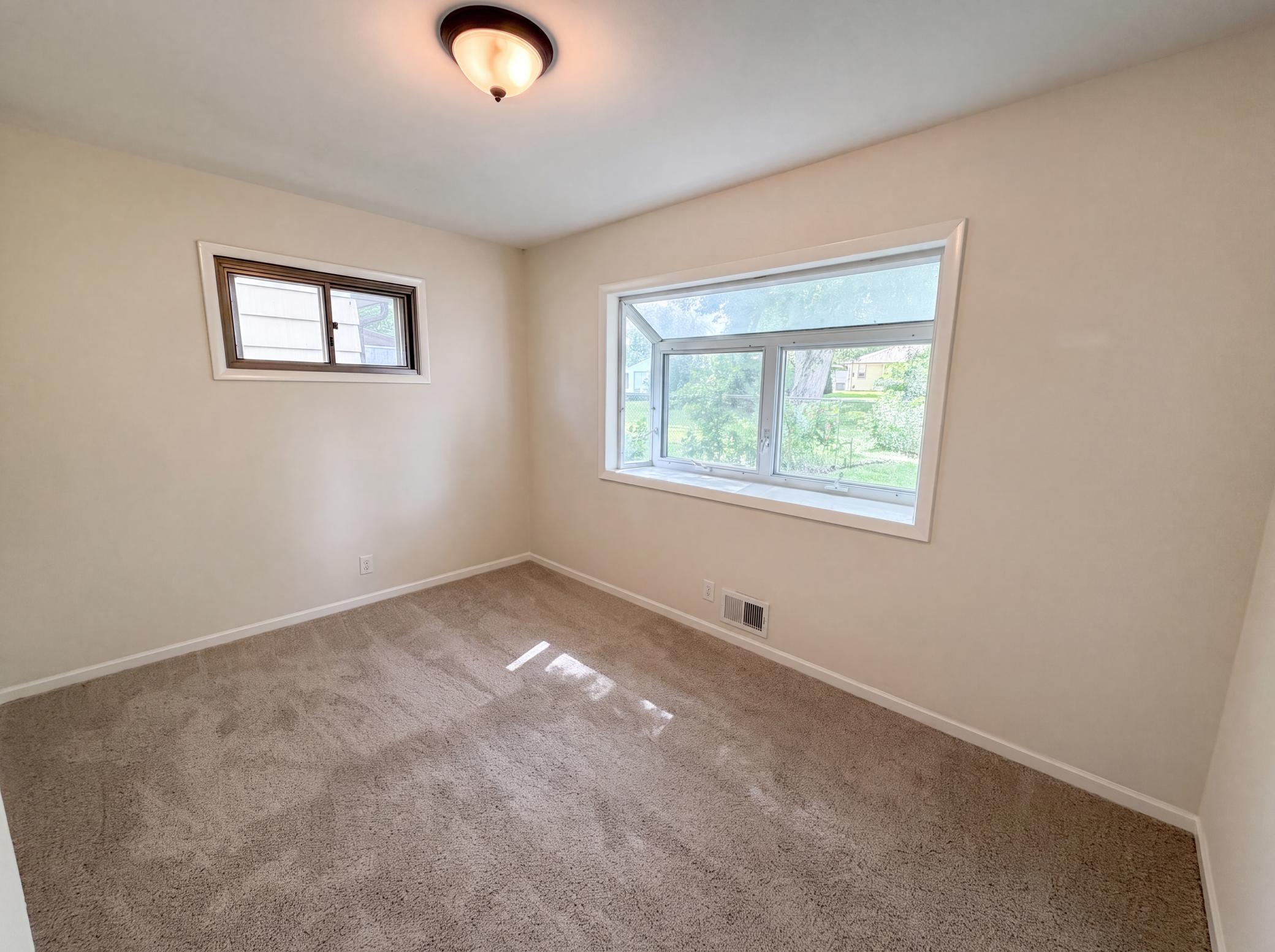 View of Residential at 2591 Aldine Street, Roseville MN 55113, Roseville (15 of 25) - Mike Wilen | Minnesota Team Real Estate