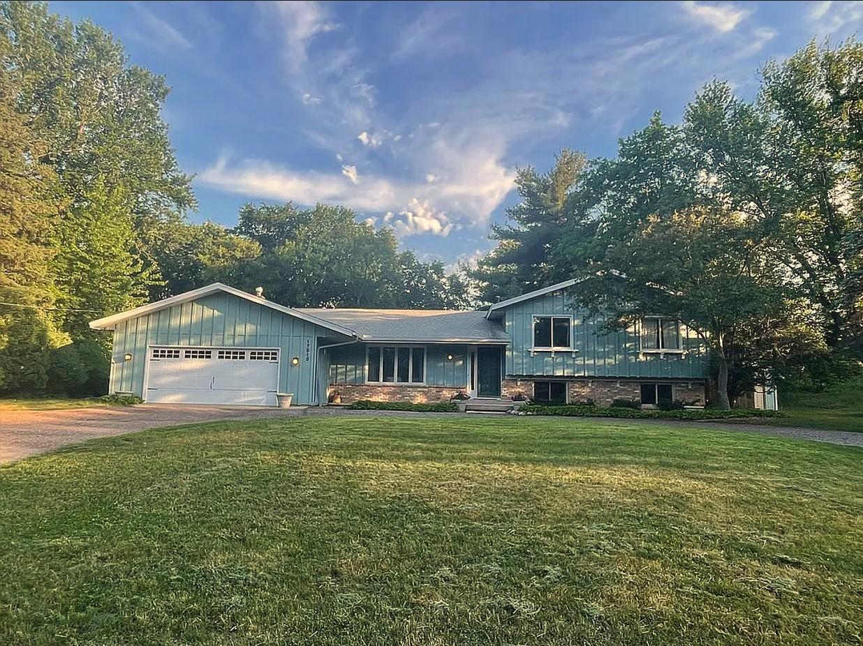 View of Residential at 17515 Bay Lane, Wayzata MN 55391, Wayzata - Mike Wilen | Minnesota Team Real Estate