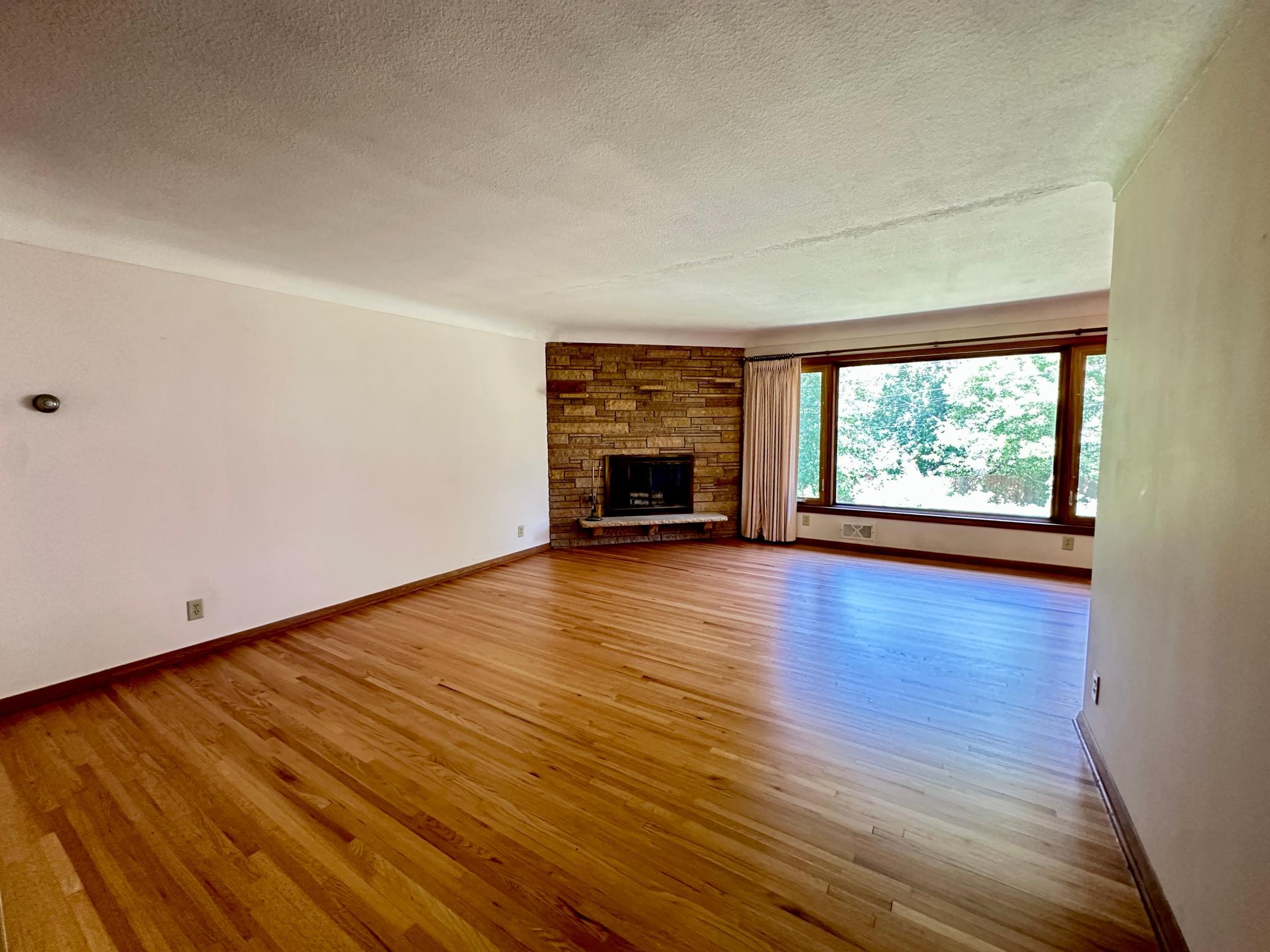 View of Residential at 732 Forest Dale Road, New Brighton MN 55112, New Brighton (5 of 43) - Mike Wilen | Minnesota Team Real Estate