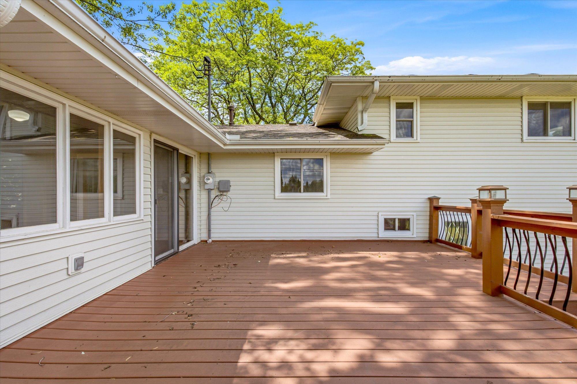 View of Residential at 11111 Carver Court, Burnsville MN 55337, Burnsville (34 of 43) - Mike Wilen | Minnesota Team Real Estate