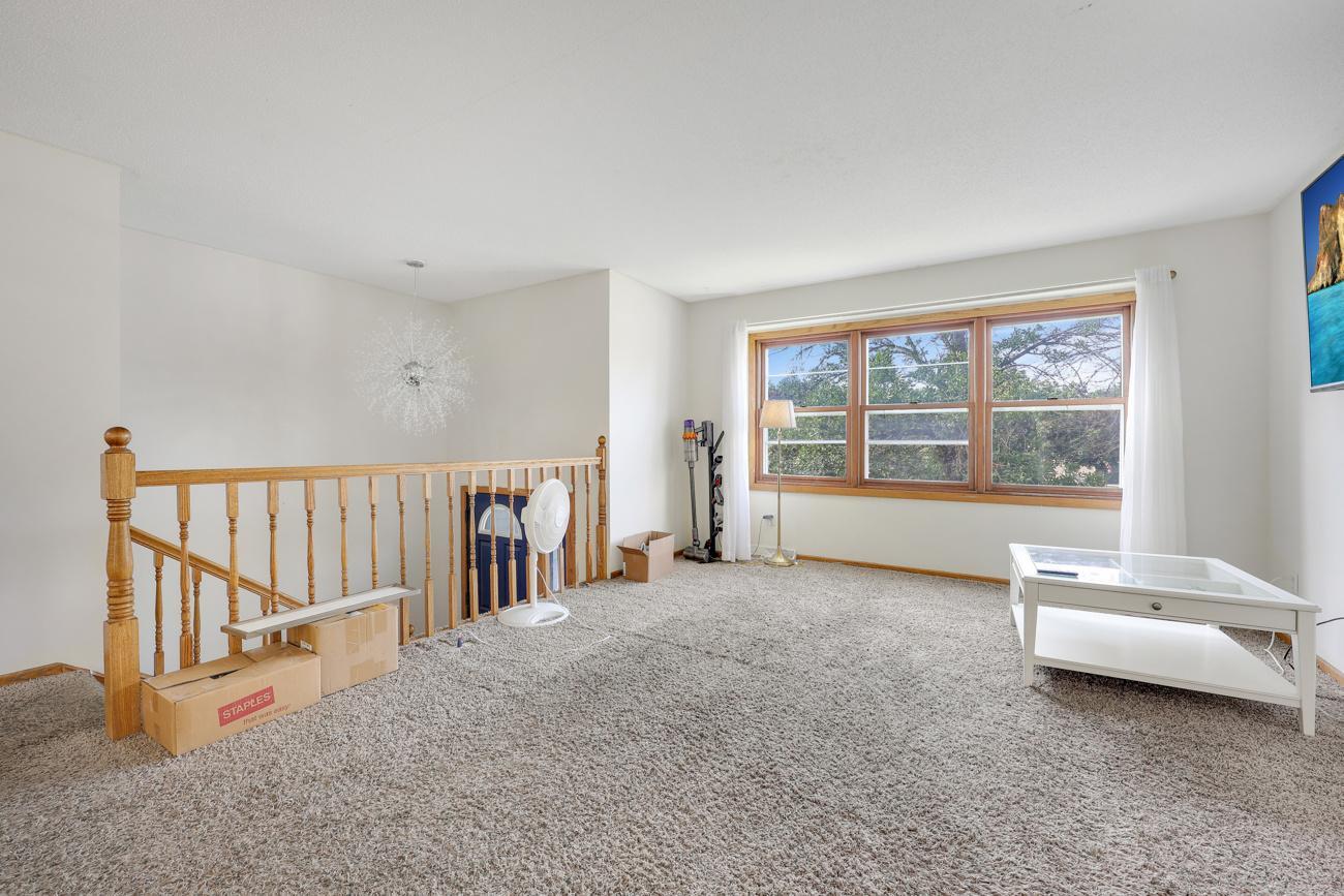 View of Residential at 1984 Helena Court, Oakdale MN 55128, Oakdale (18 of 48) - Mike Wilen | Minnesota Team Real Estate