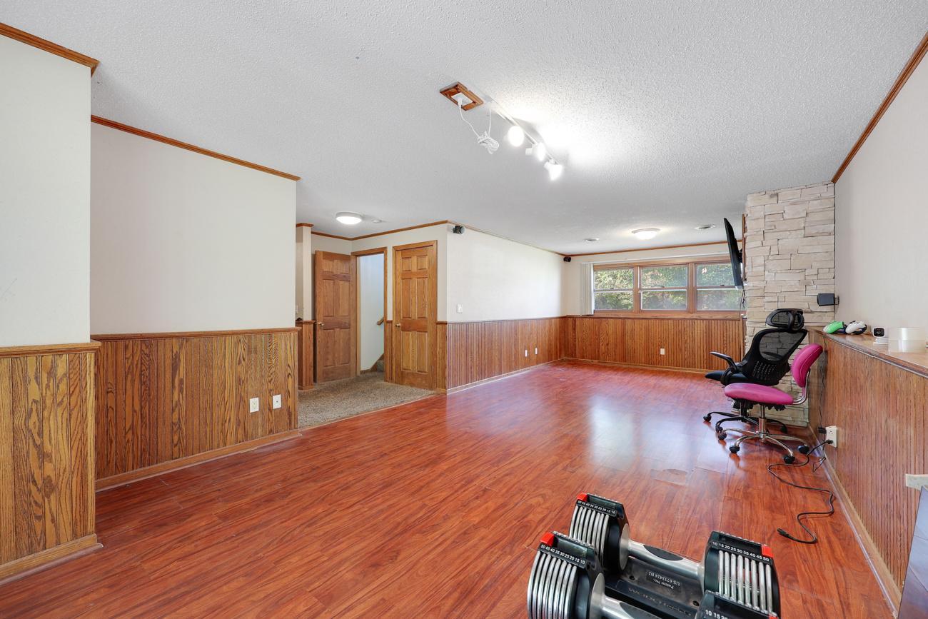 View of Residential at 1984 Helena Court, Oakdale MN 55128, Oakdale (42 of 48) - Mike Wilen | Minnesota Team Real Estate